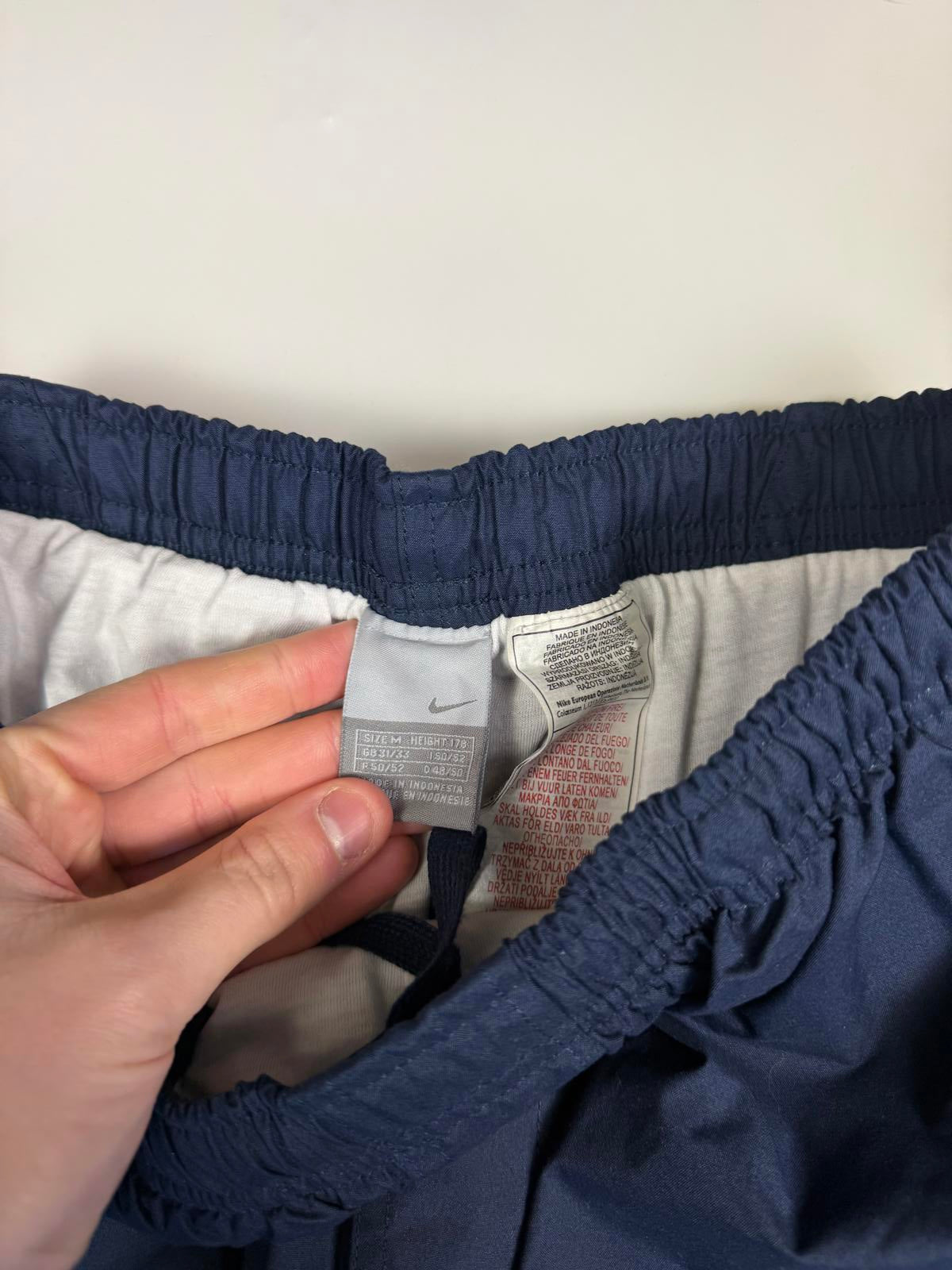 Vintage Nike baggy track pants (M)