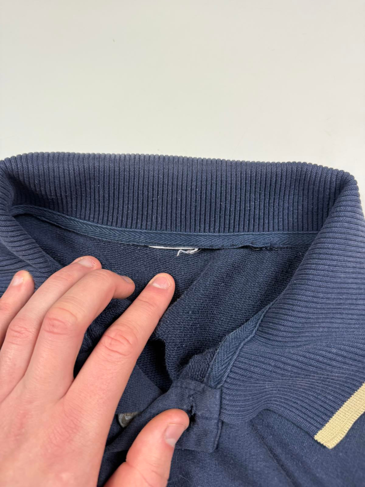 Vintage 90s Nike centre swoosh collared jumper (XXL)