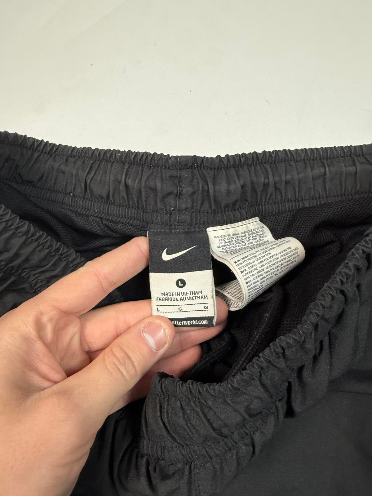 Vintage Nike baggy track pants (L)