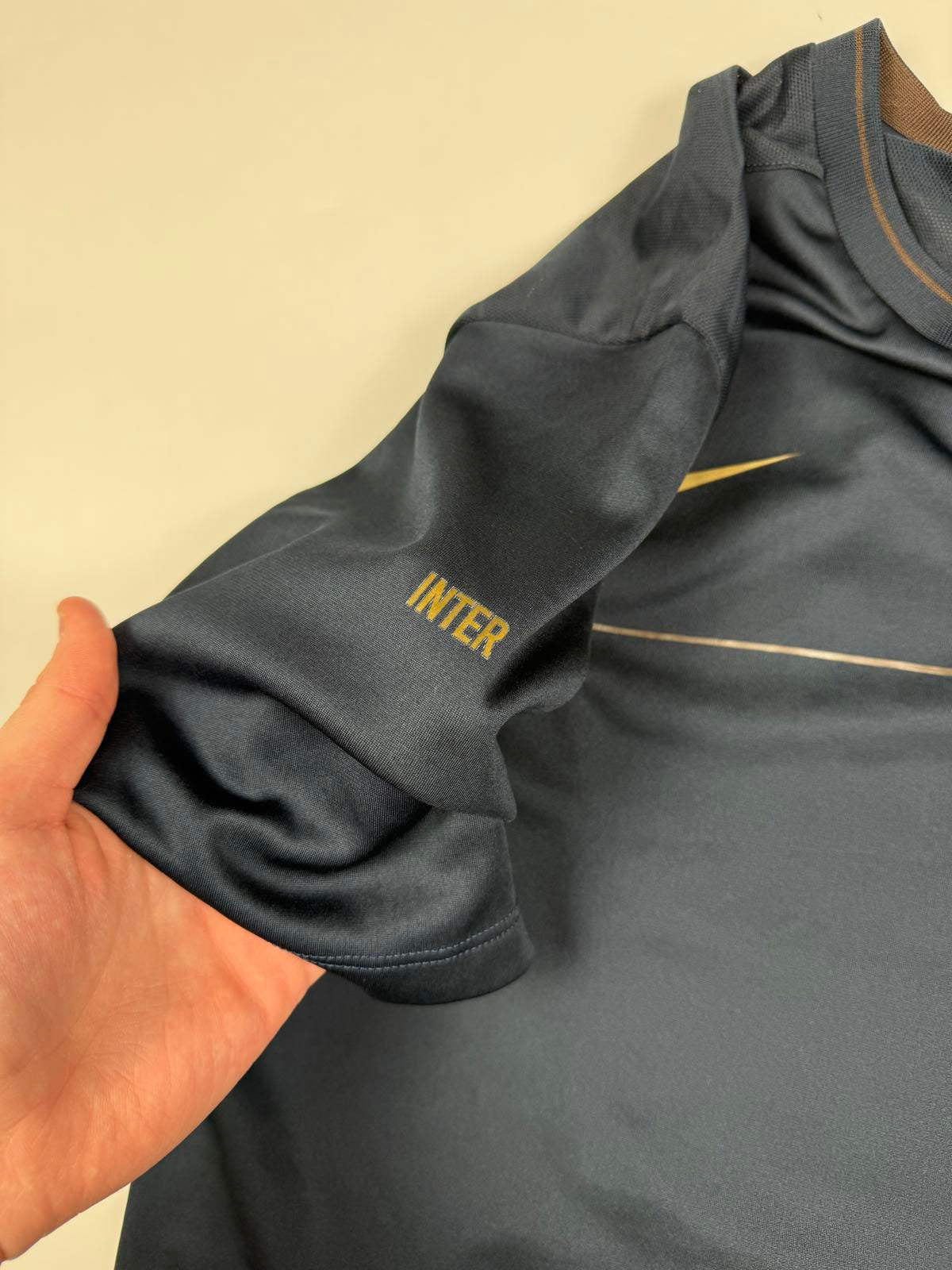 Vintage Inter Milan 2008/09 Nike training football shirt (M)