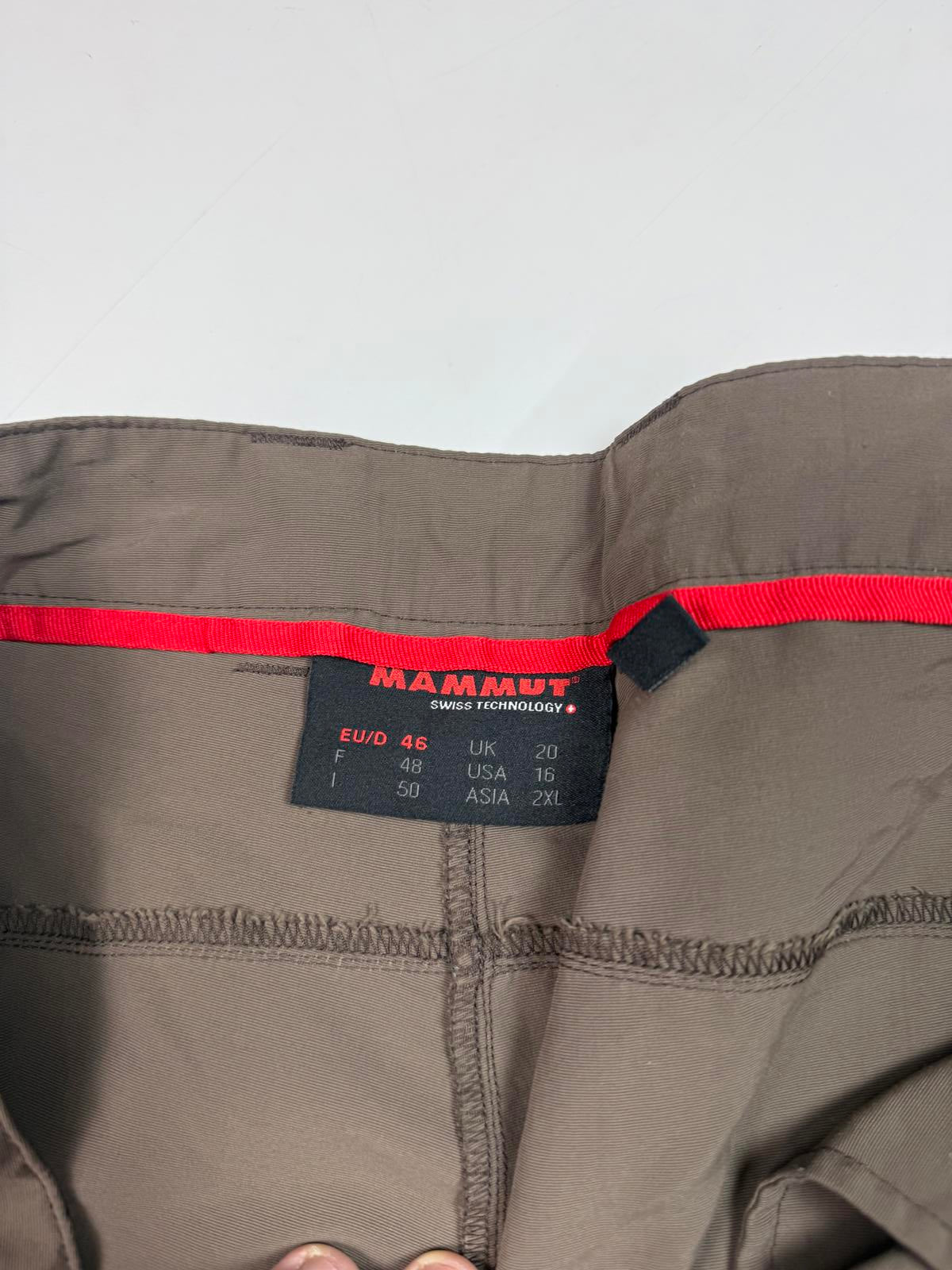 Mammut baggy walking trousers (XL)