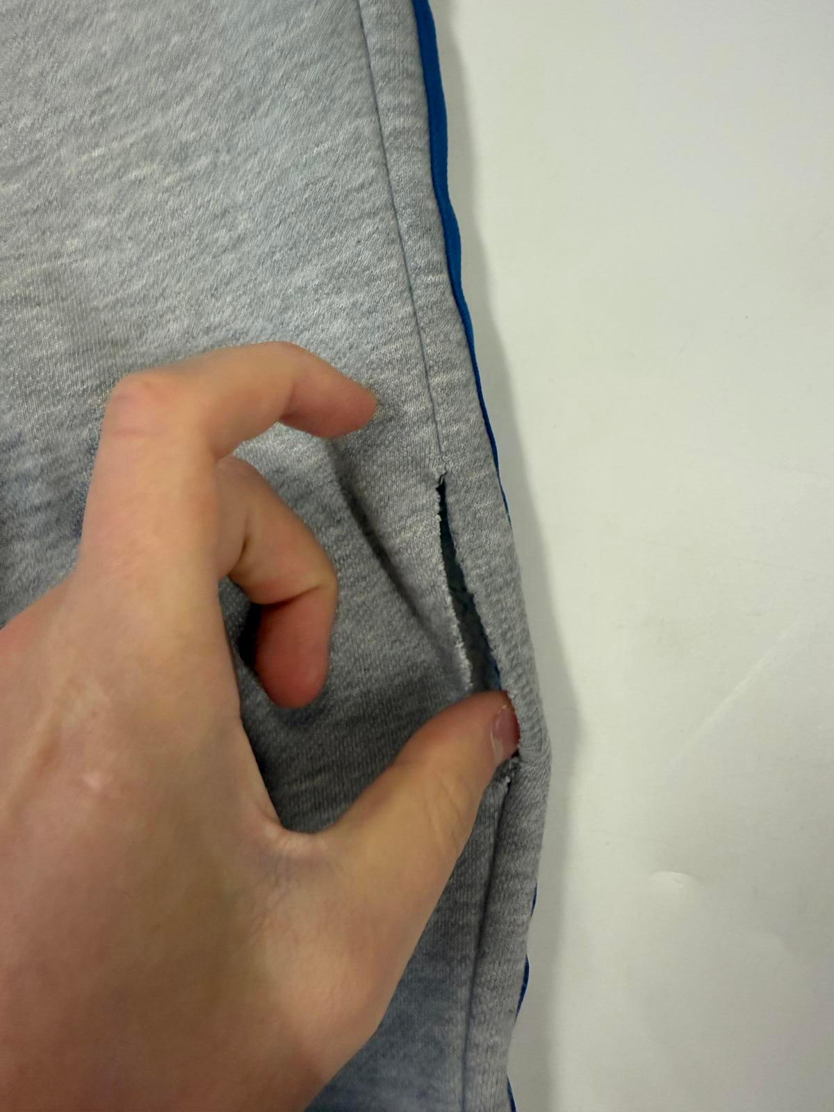 Y2K Adidas baggy joggers (S)