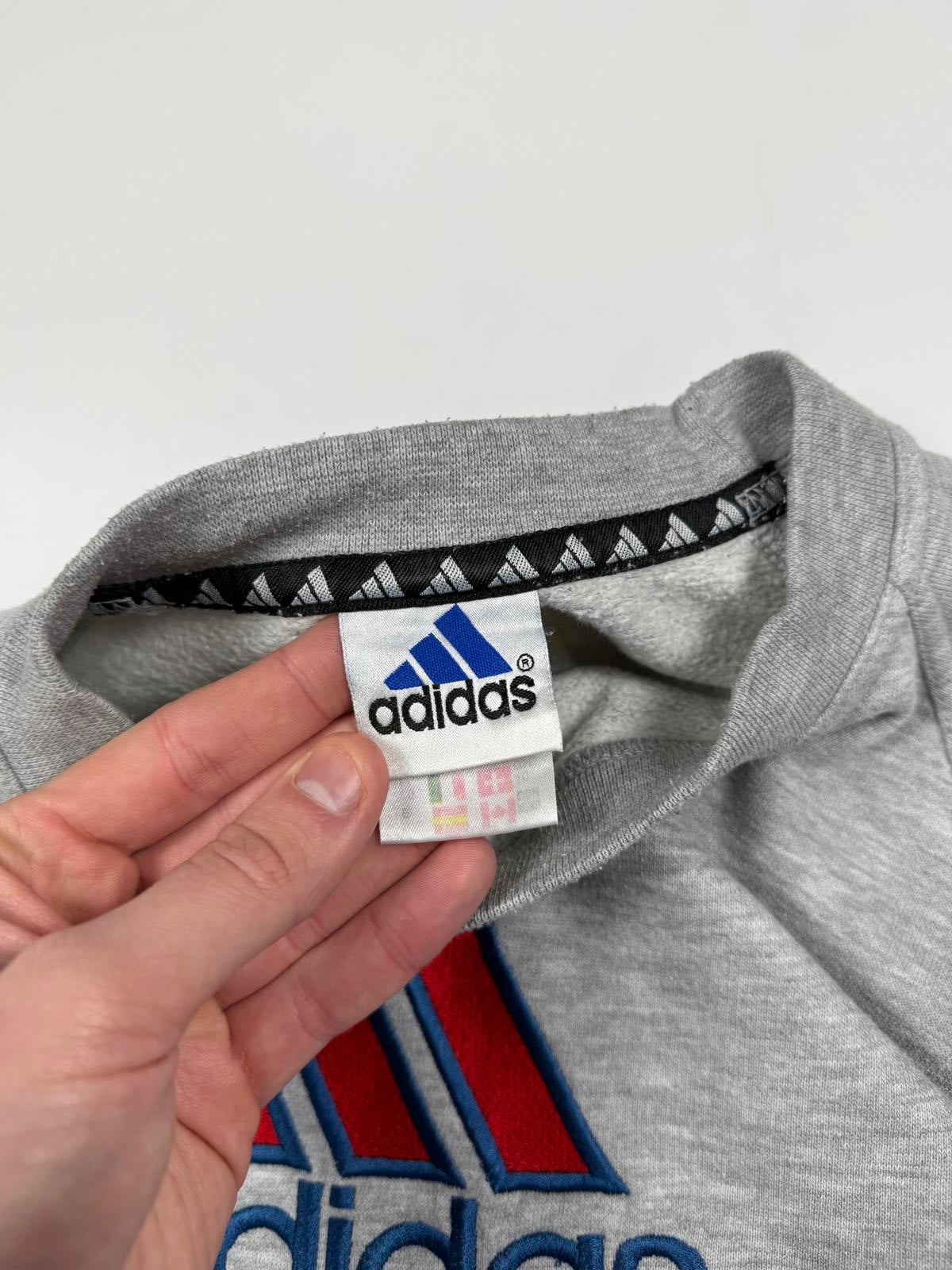 Vintage 90s Adidas centre logo sweatshirt (XL)