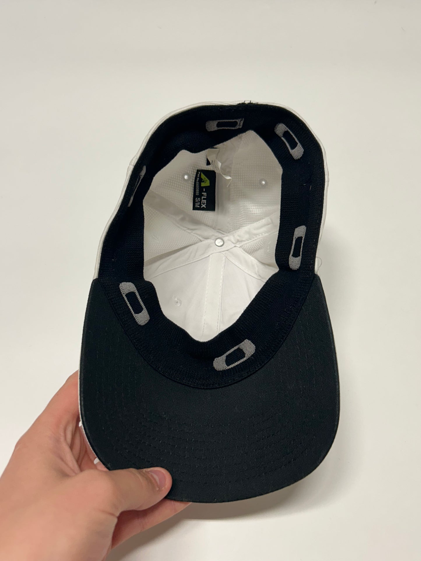 Oakley cap (S/M)