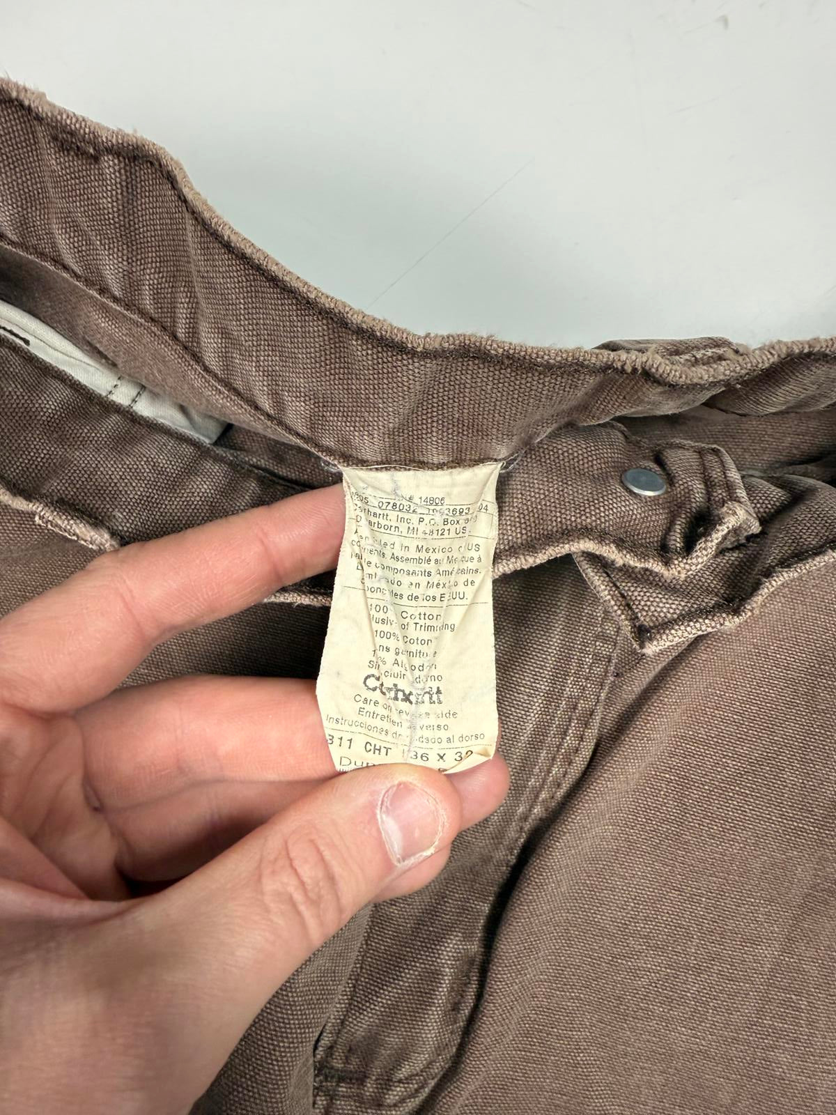 Vintage Carhartt baggy carpenter pants (W34)