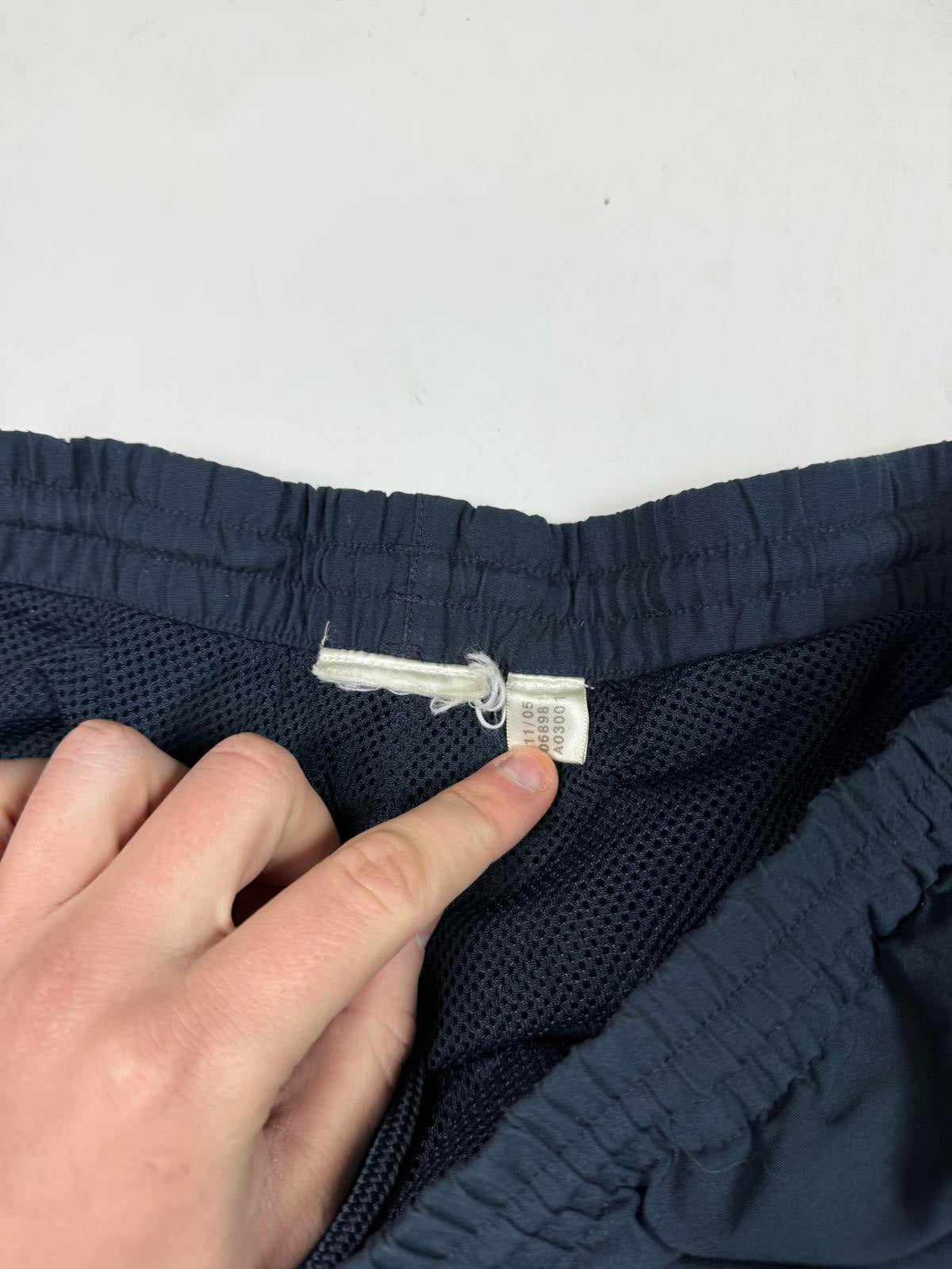 Vintage Adidas baggy track pants (L)