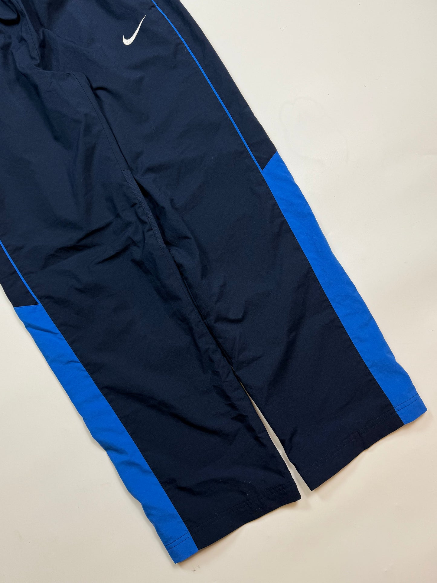 Vintage Nike baggy side stripe track pants (L)