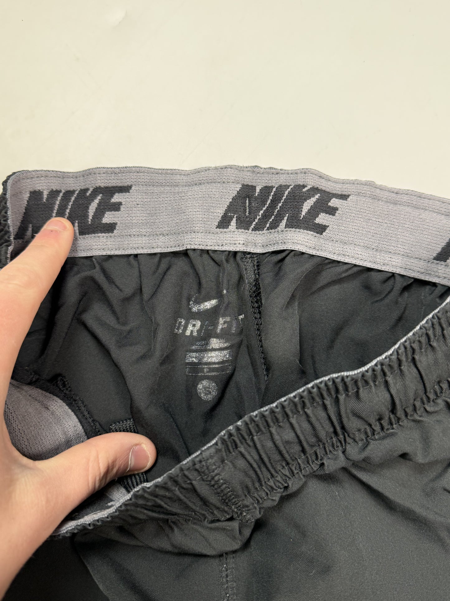 Nike baggy track pants (S)