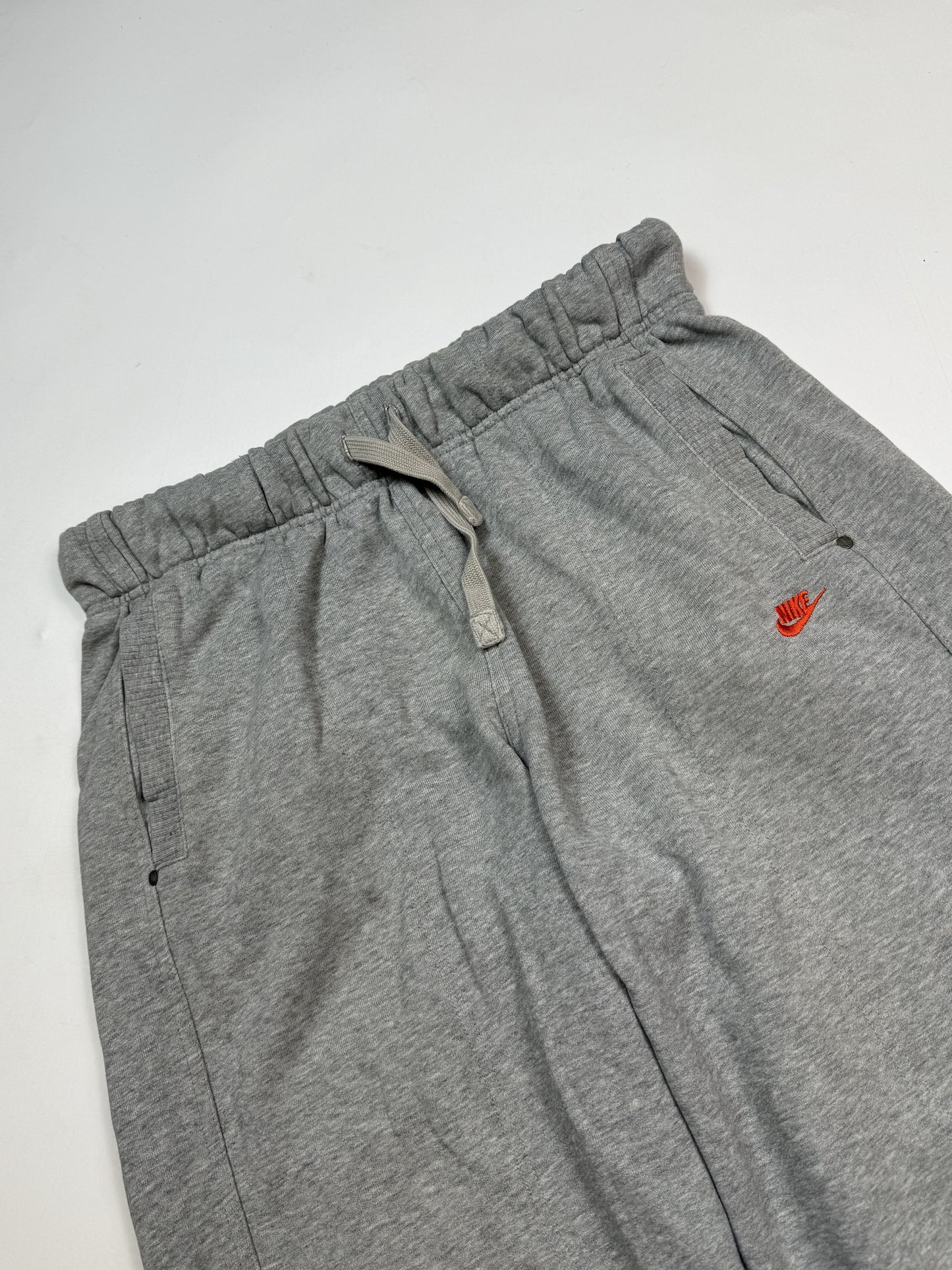 Vintage Nike baggy joggers (L)