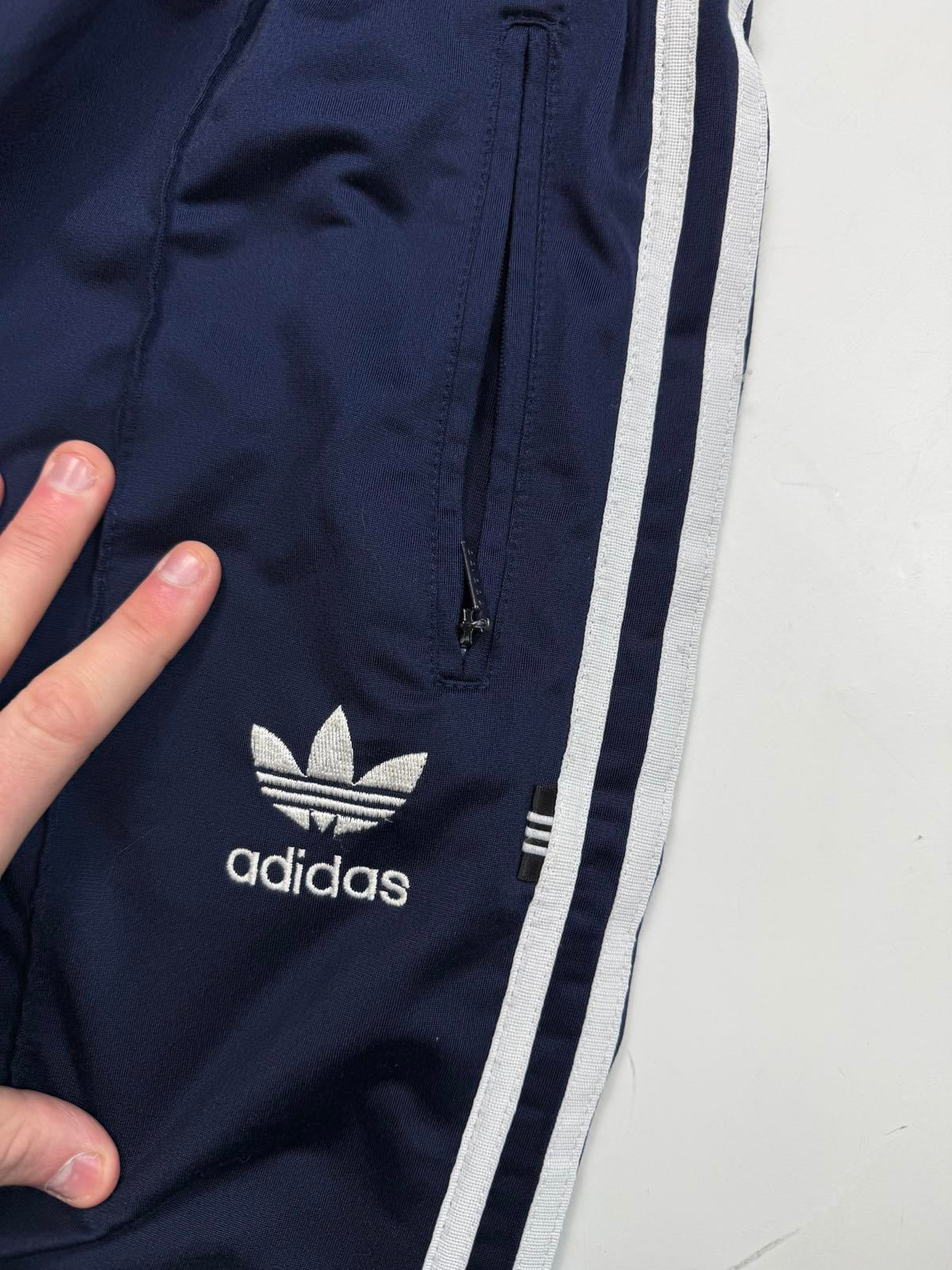 Vintage 90s adidas originals baggy track pants (M)
