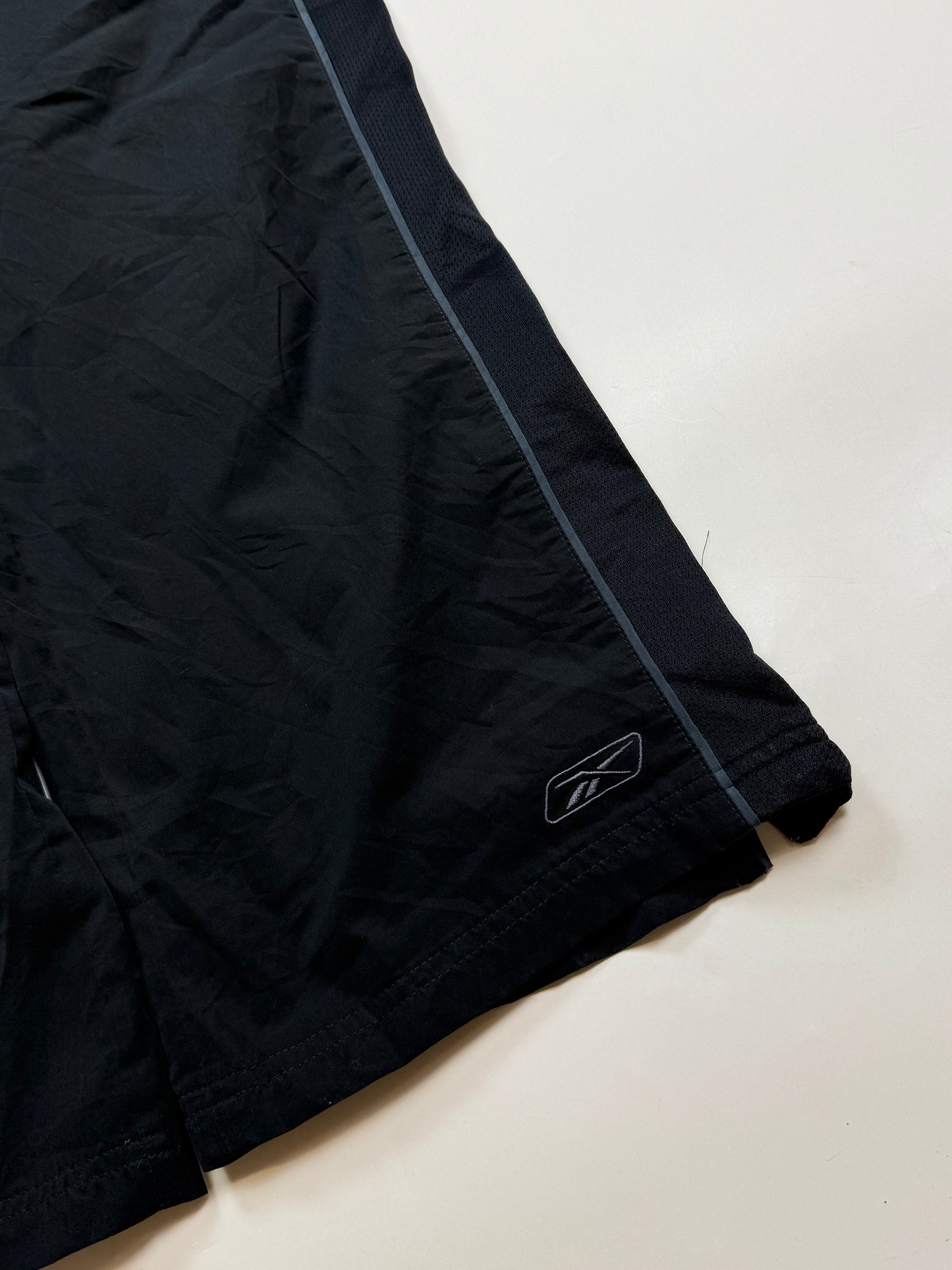 Vintage Reebok side stripe baggy track pants (M)