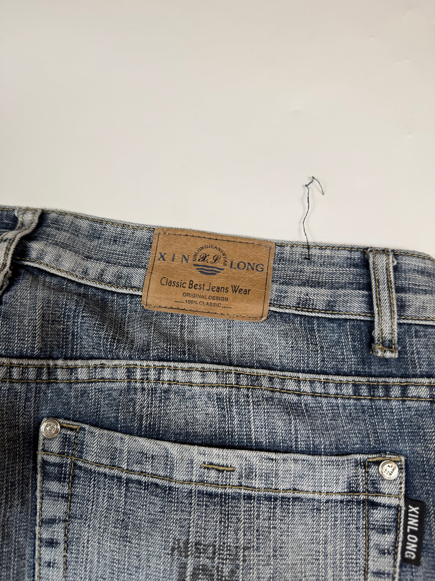 Vintage Y2K Hip hop baggy jeans (W38)
