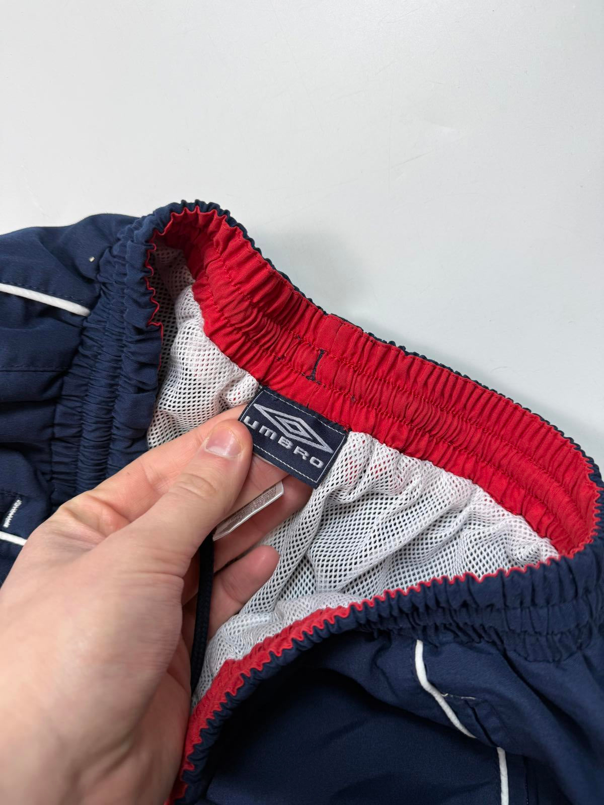 Vintage Umbro baggy track pants (M)