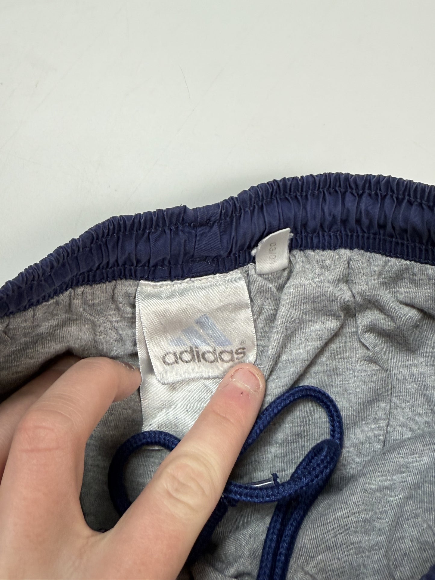 Vintage Adidas baggy track pants (M)