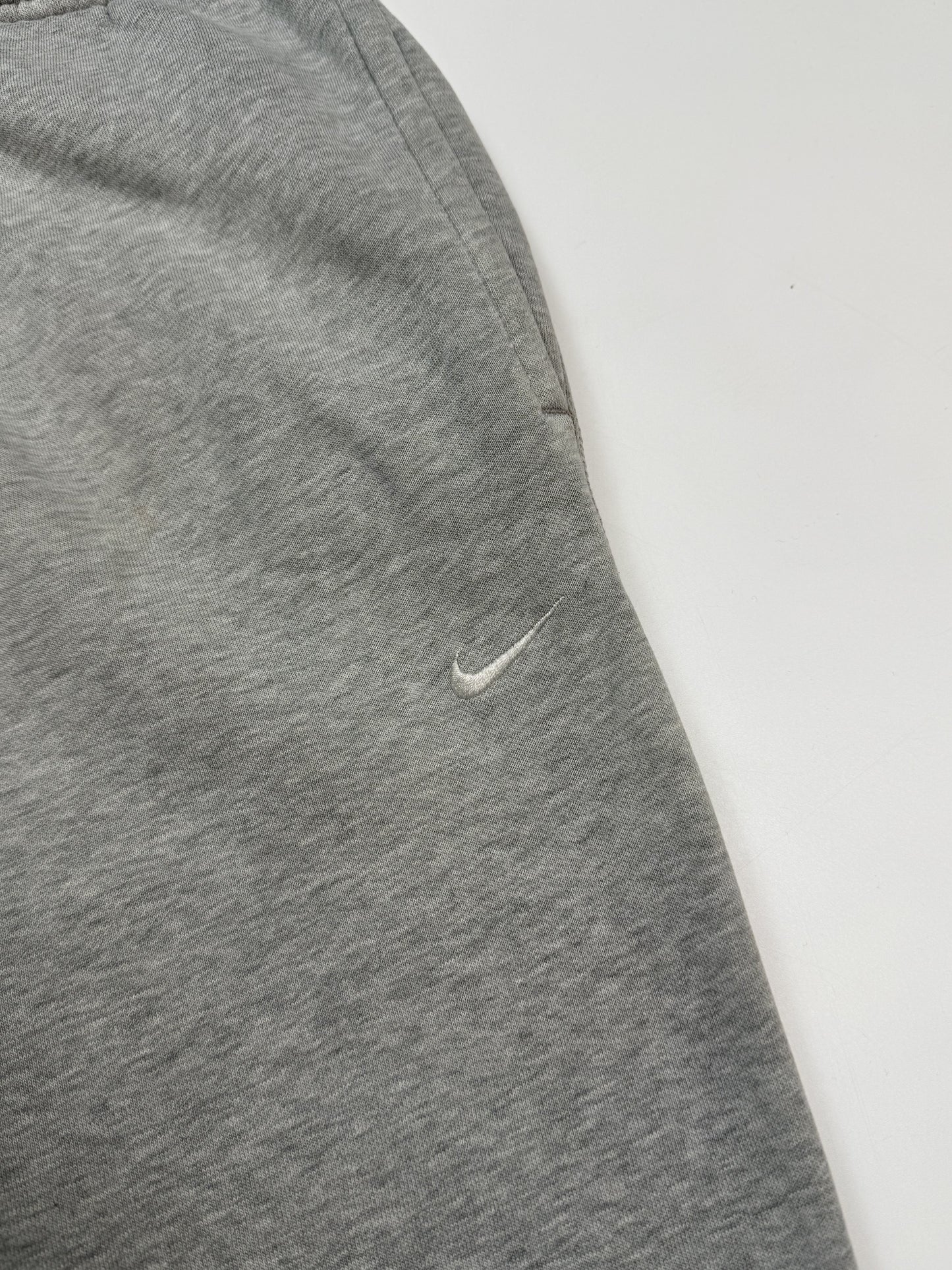 Vintage Nike baggy joggers (L)