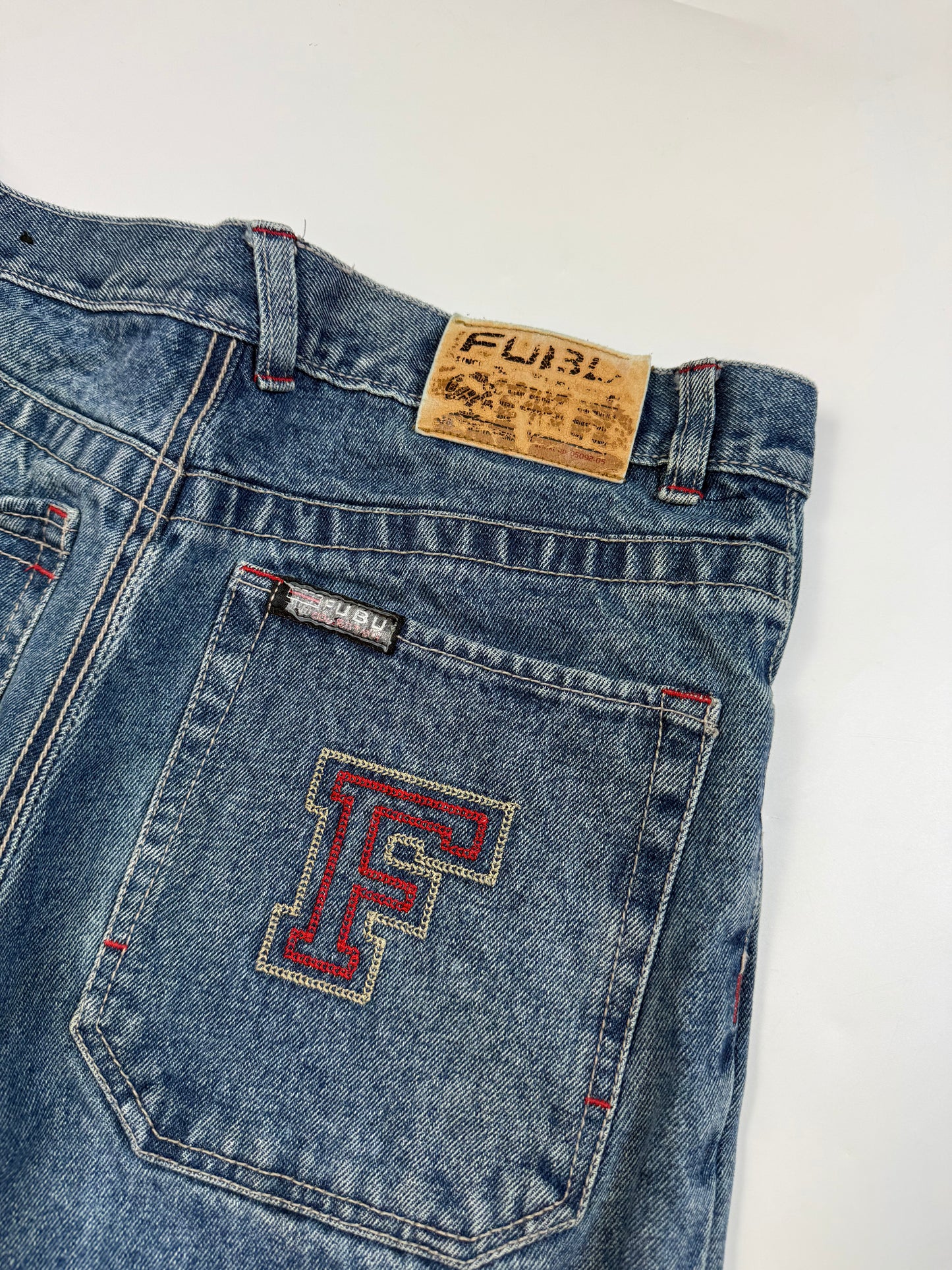 Vintage FUBU baggy carpenter jeans (W30)