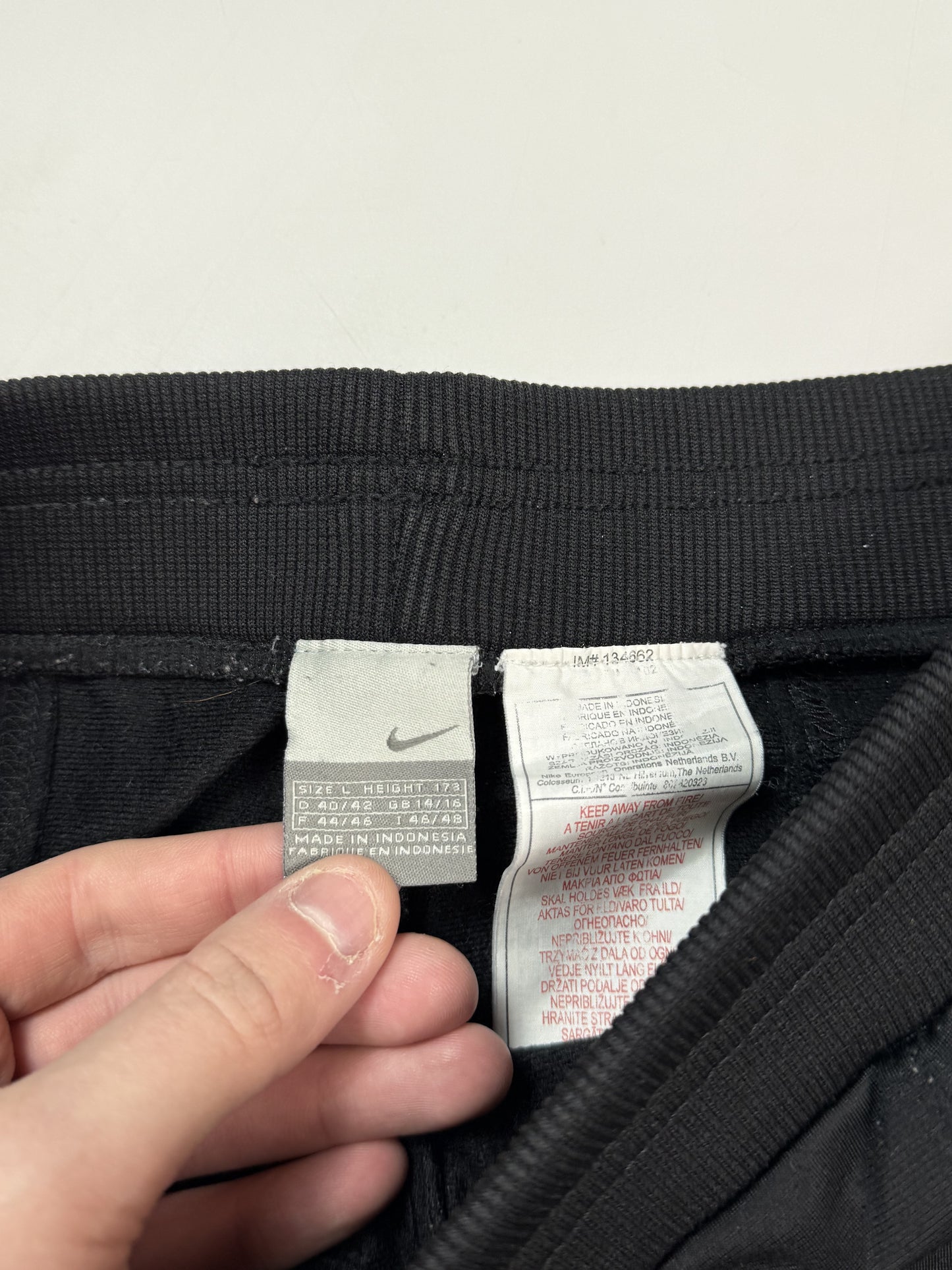 Vintage Nike air baggy track pants (L)