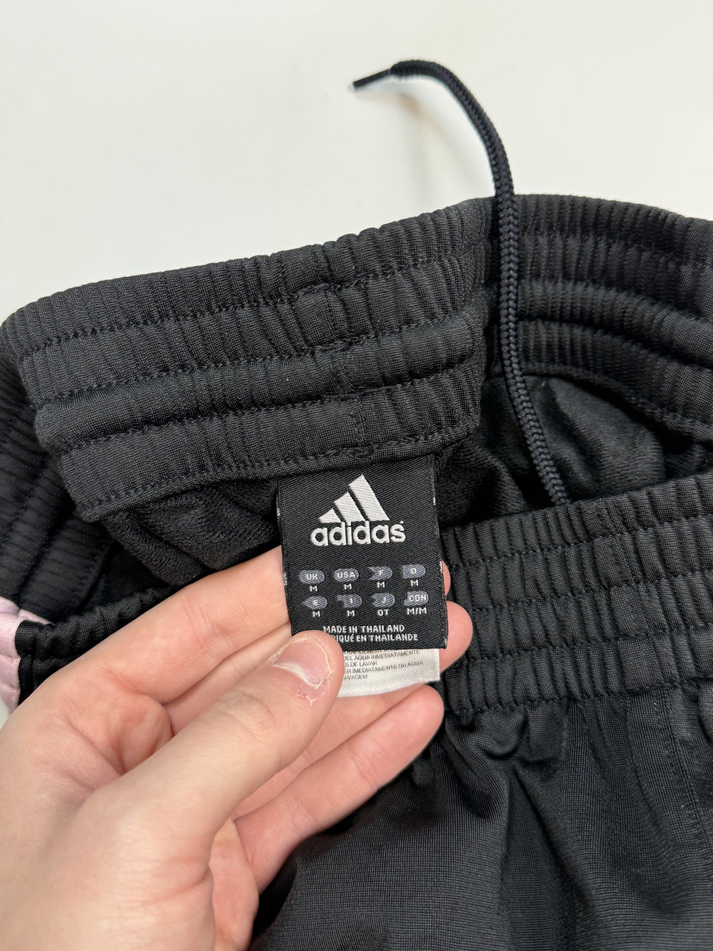 Vintage Adidas baggy track pants (M)