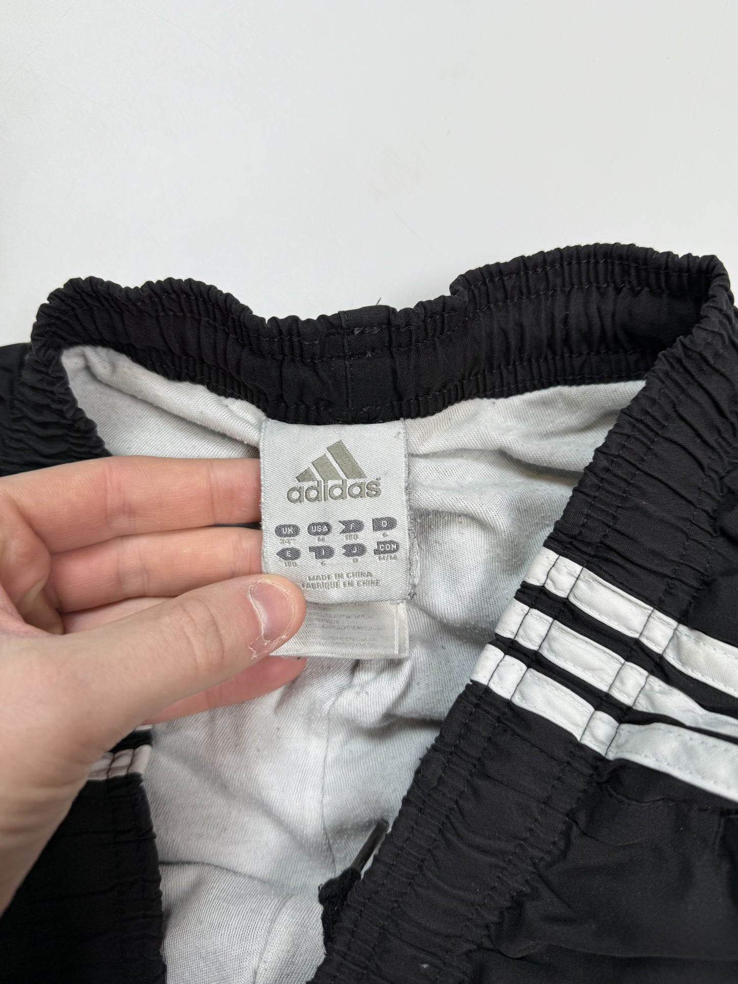 Vintage Adidas baggy track pants (M)