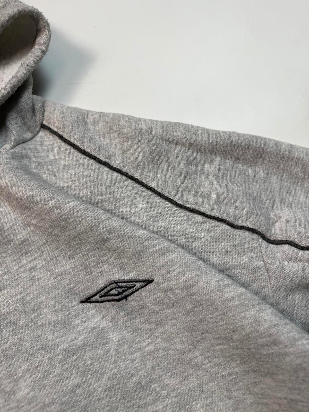 Vintage Umbro small logo hoodie (L)