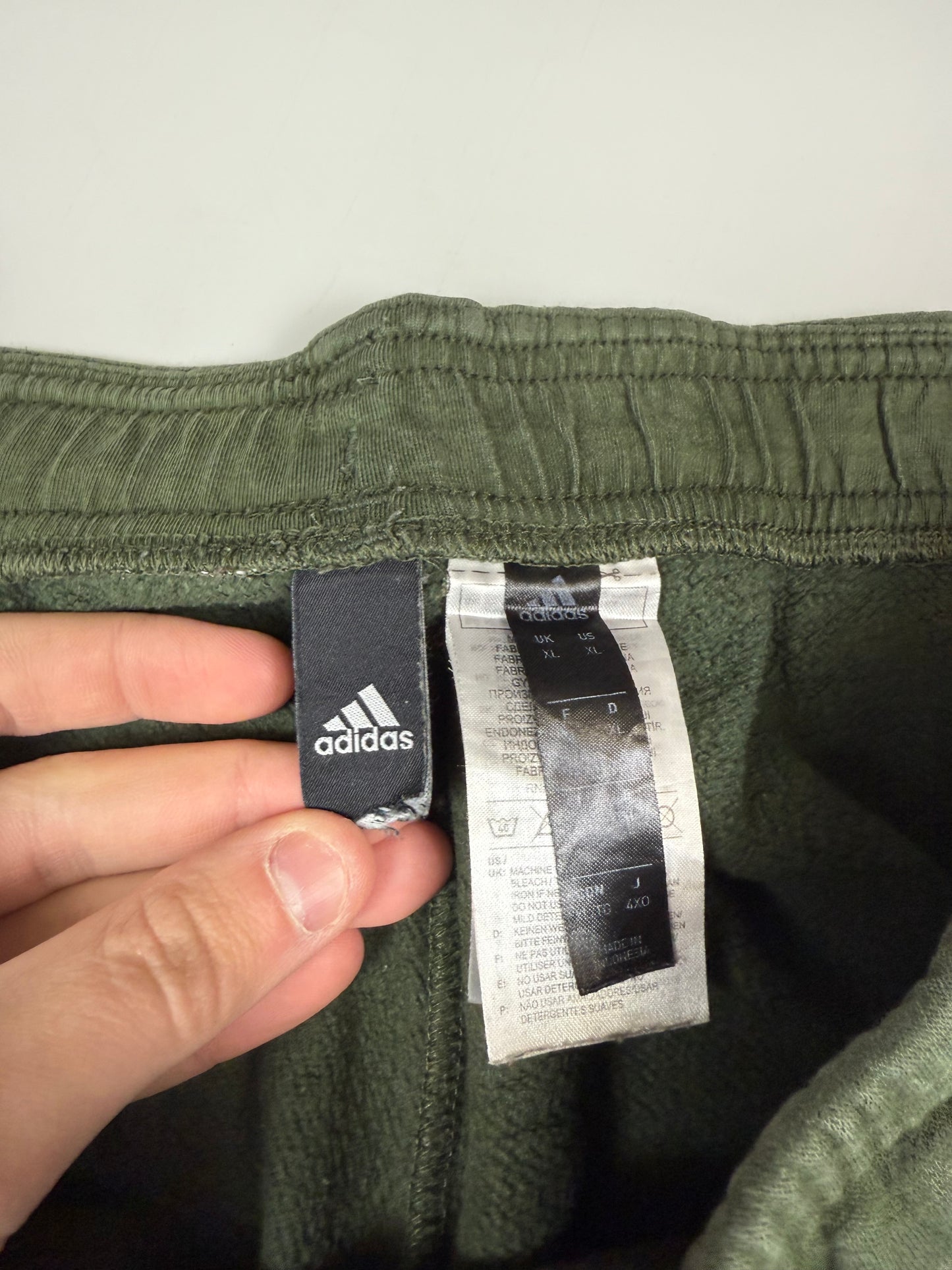 Adidas baggy side stripe joggers (M)