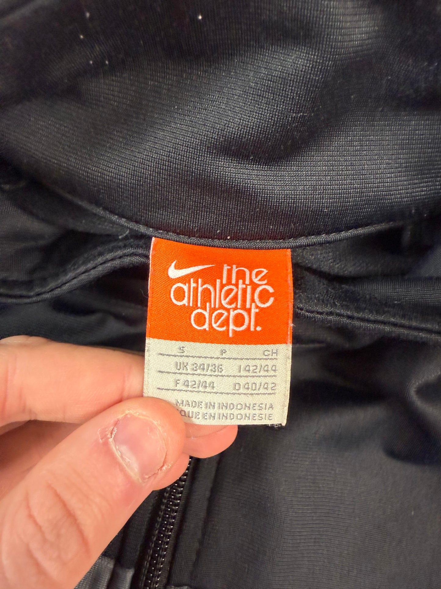Vintage Nike mini swoosh track jacket (S)