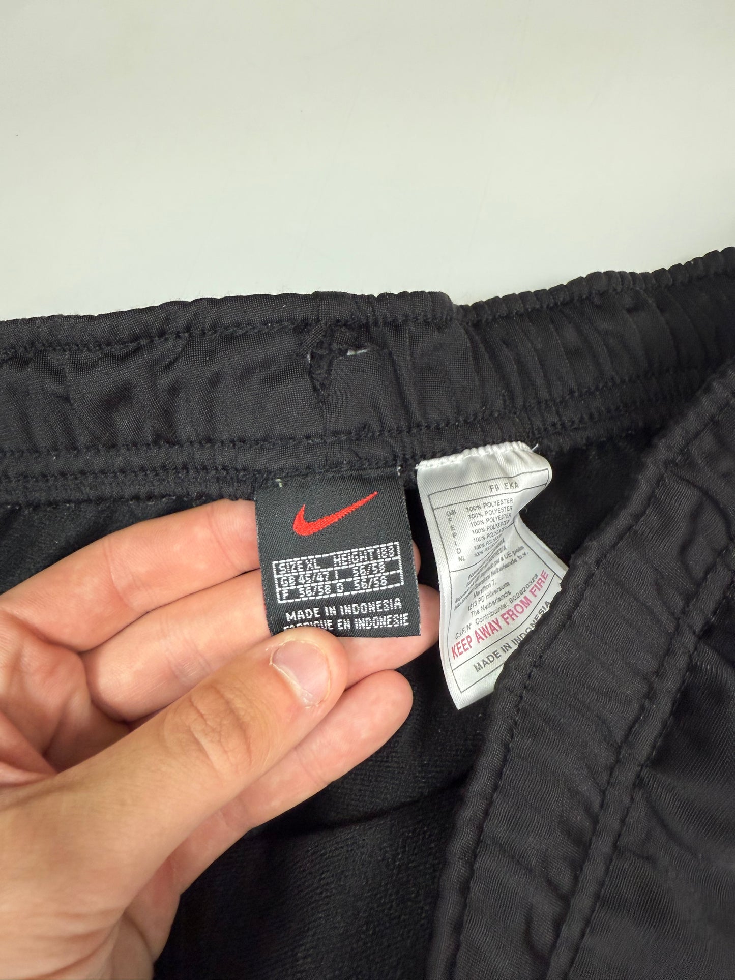 Vintage 90s Nike side stripe baggy track pants (XL)