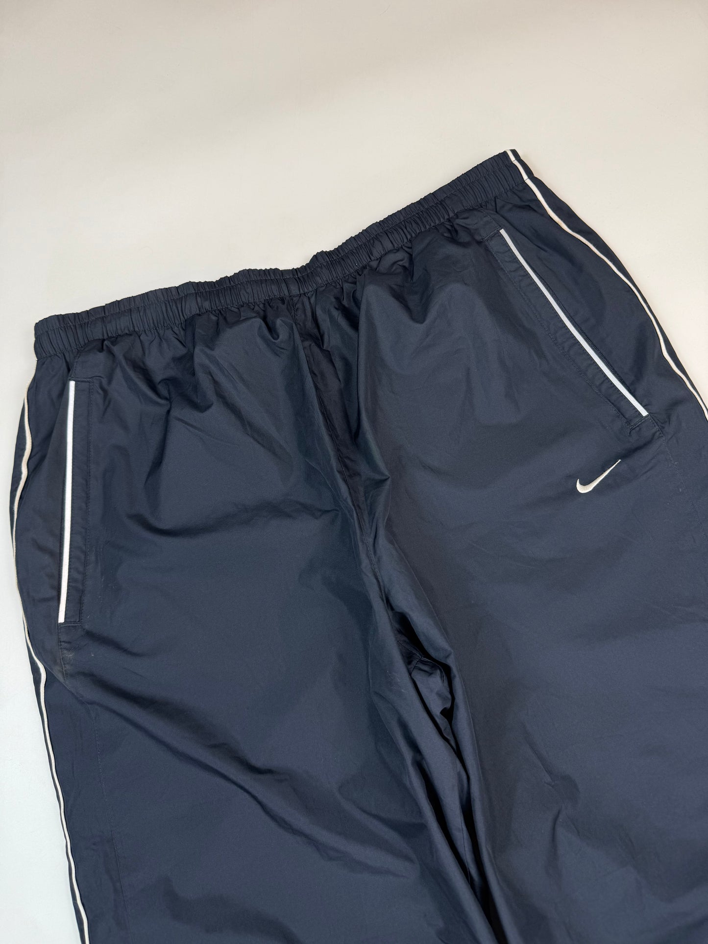 Vintage Nike baggy track pants (XL)