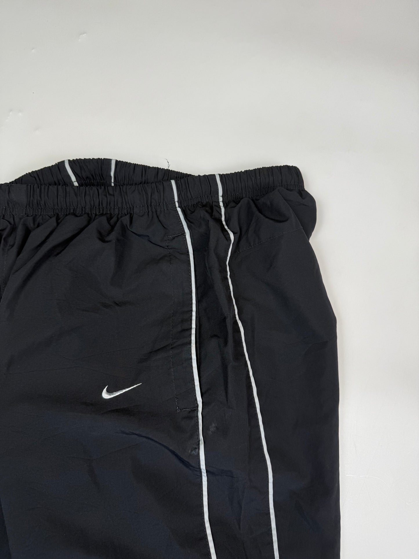 Vintage Nike baggy track pants (L)