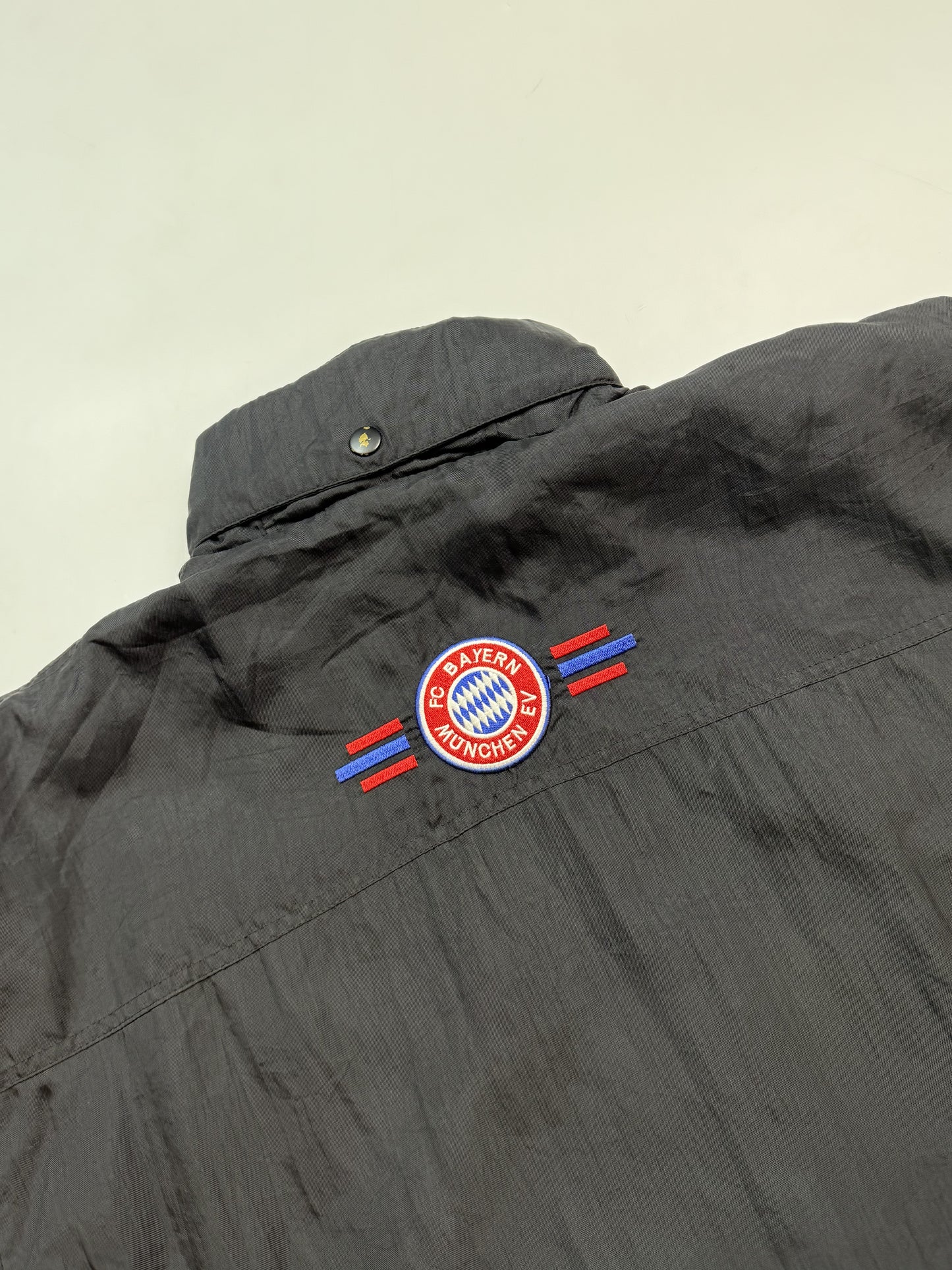 Vintage Bayern Munich adidas jacket (L)