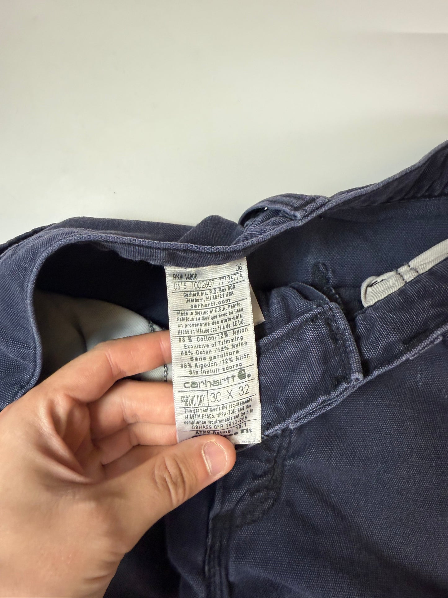 Carhartt FR baggy cargo pants (W30)