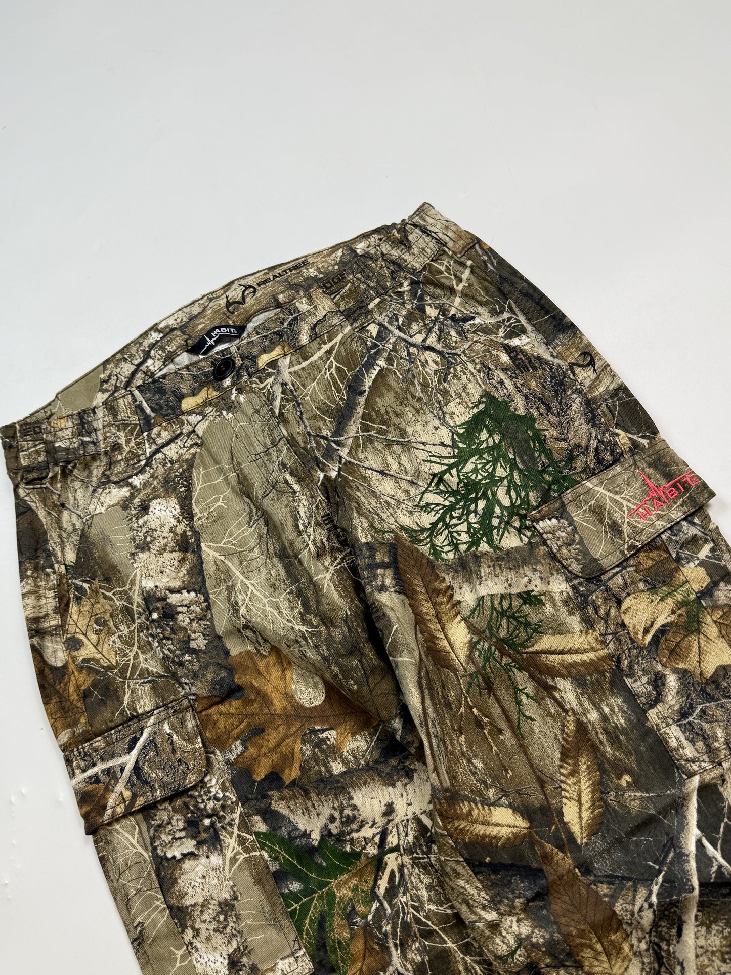 Baggy real tree cargo pants (W32)