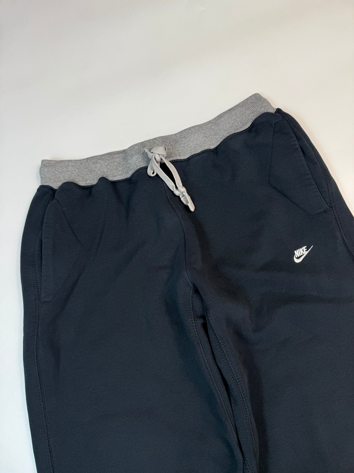 Vintage Nike baggy joggers (M)