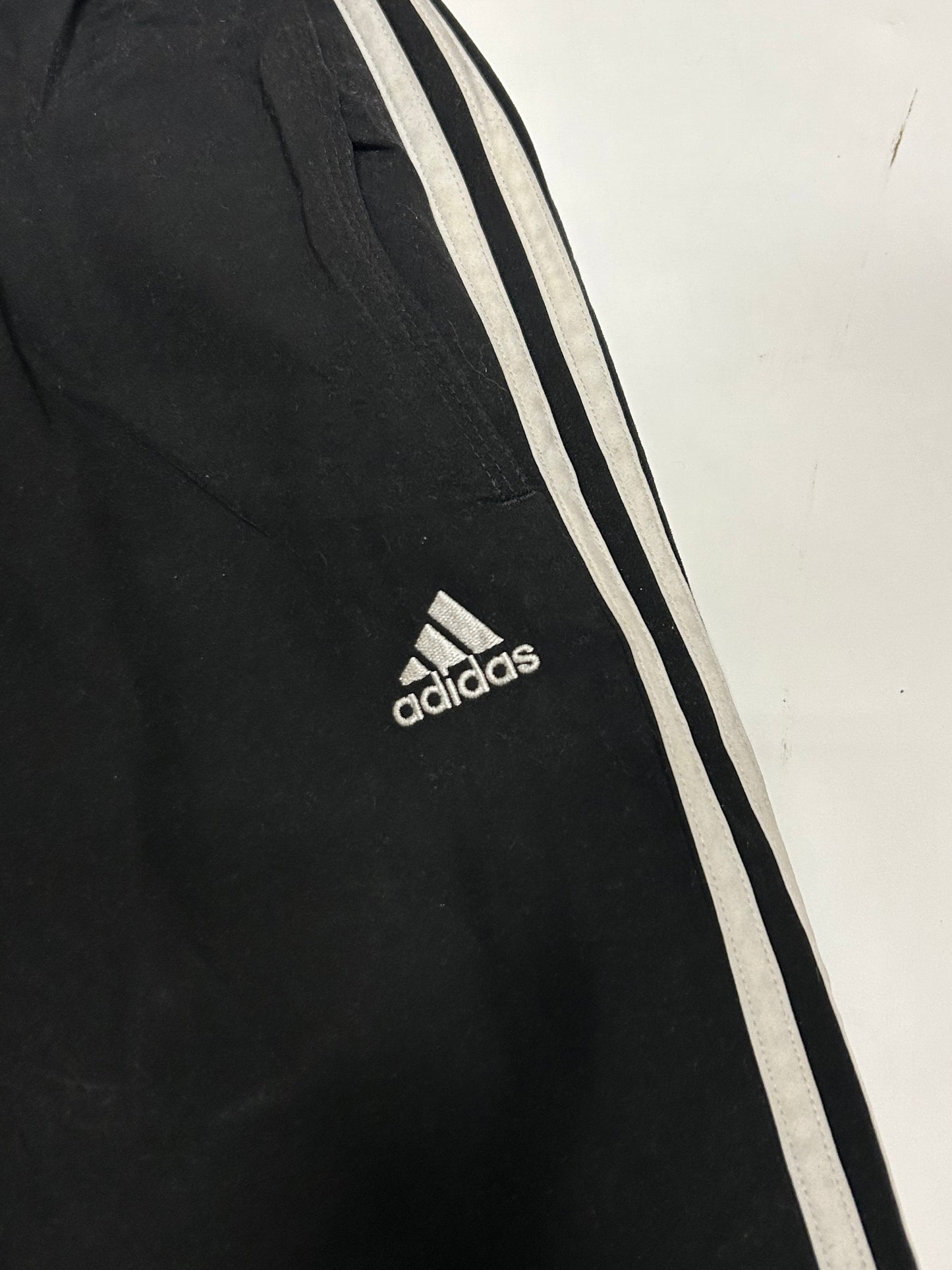 Adidas baggy track pants (M)