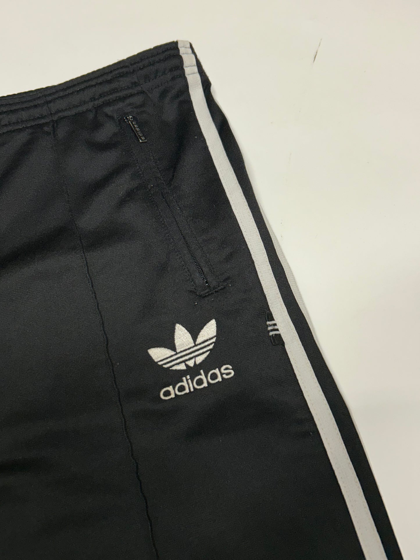 Vintage 90s Adidas originals baggy track pants (M)