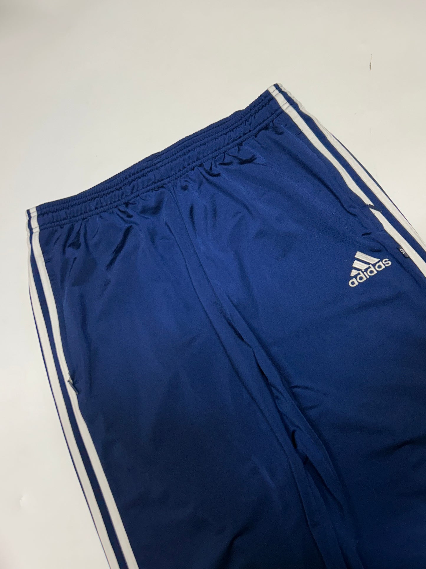 Vintage Adidas baggy track pants (L)