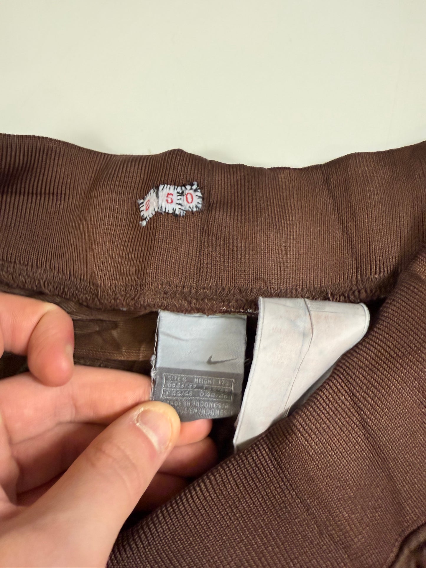 Vintage Nike baggy side stripe track pants (S)