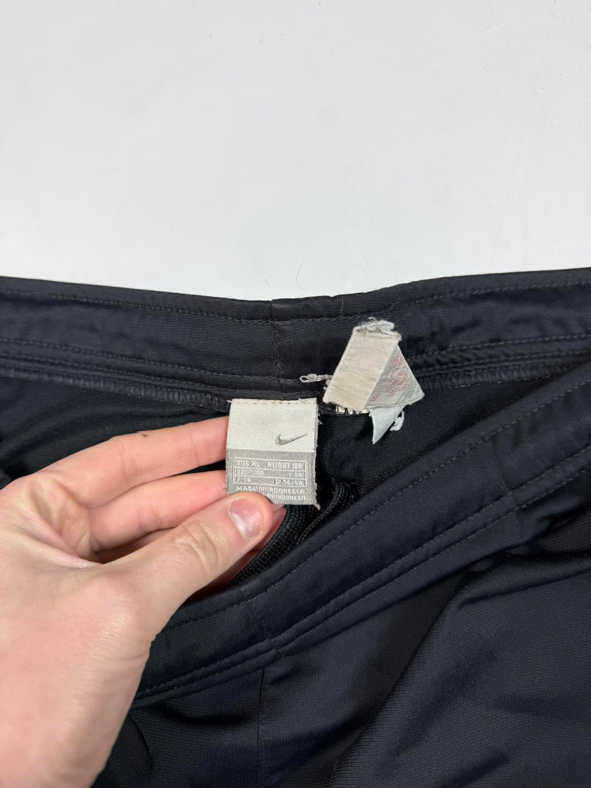 Vintage Nike baggy track pants (XL)