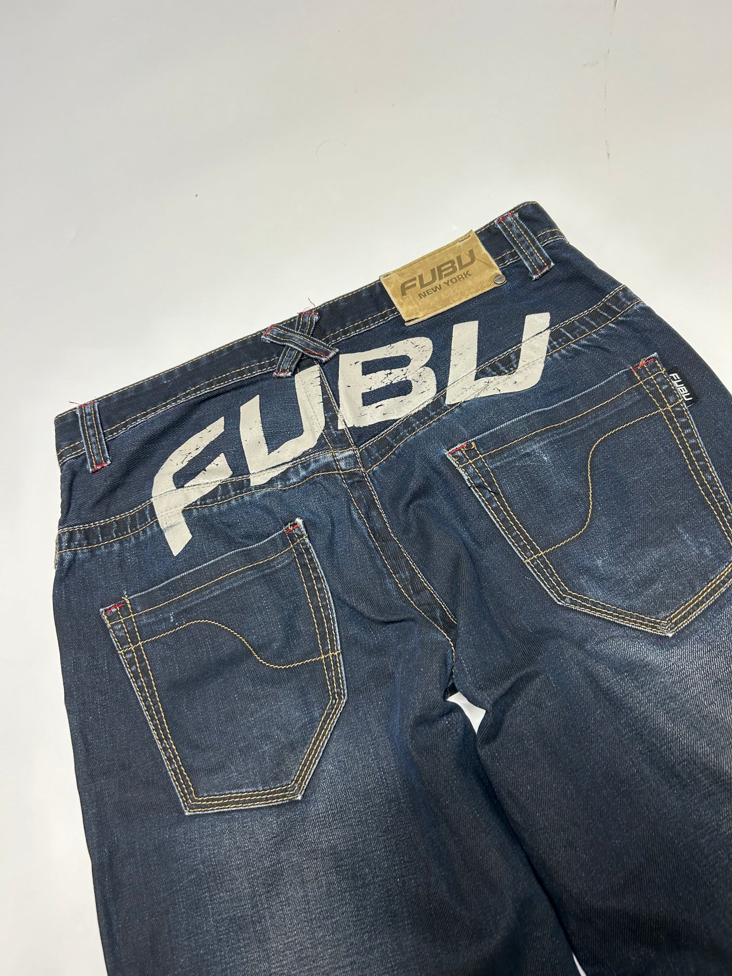 Vintage FUBU spell out jeans (W32)