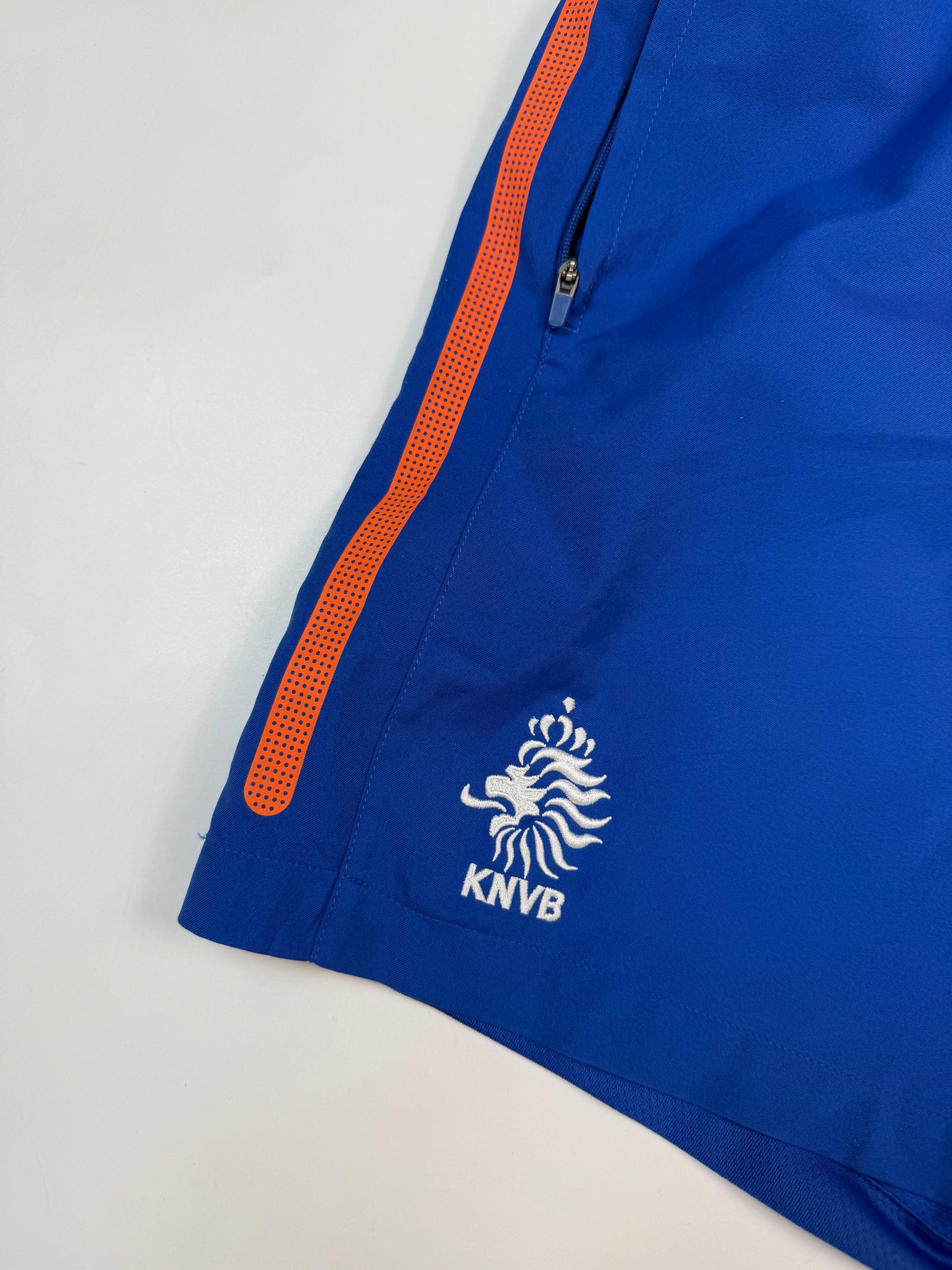 Netherlands 2010/11 Nike training football shorts (L)