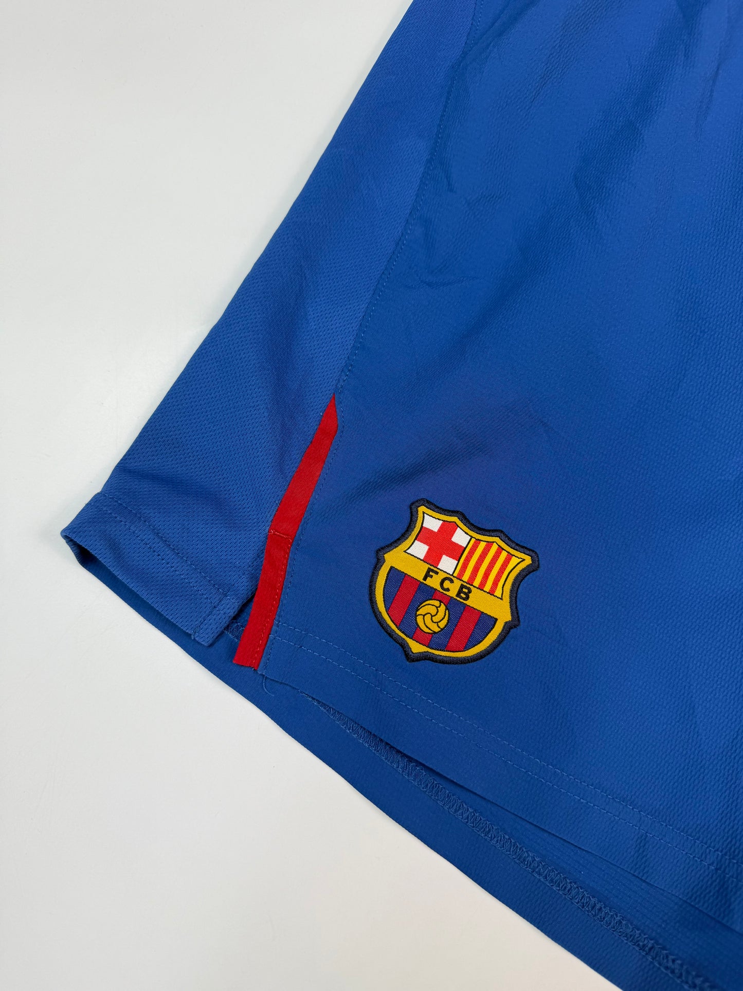 Vintage Barcelona 2008/09 Nike football shorts (XL)