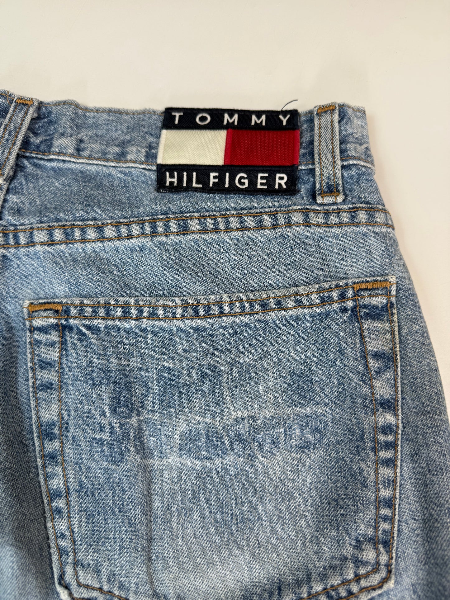 Tommy Hilfiger baggy jorts (W32)