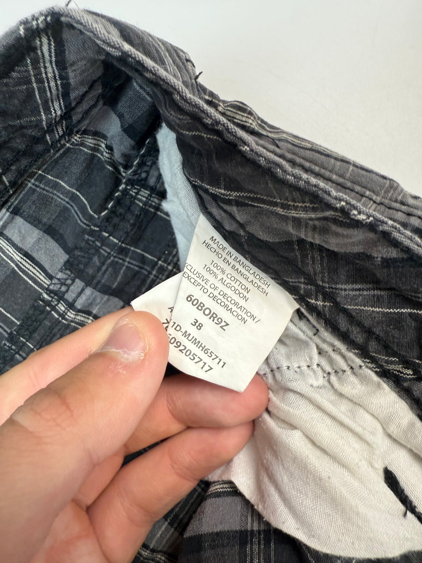 Vintage Wrangler hero baggy checkered cargo shorts (W38)