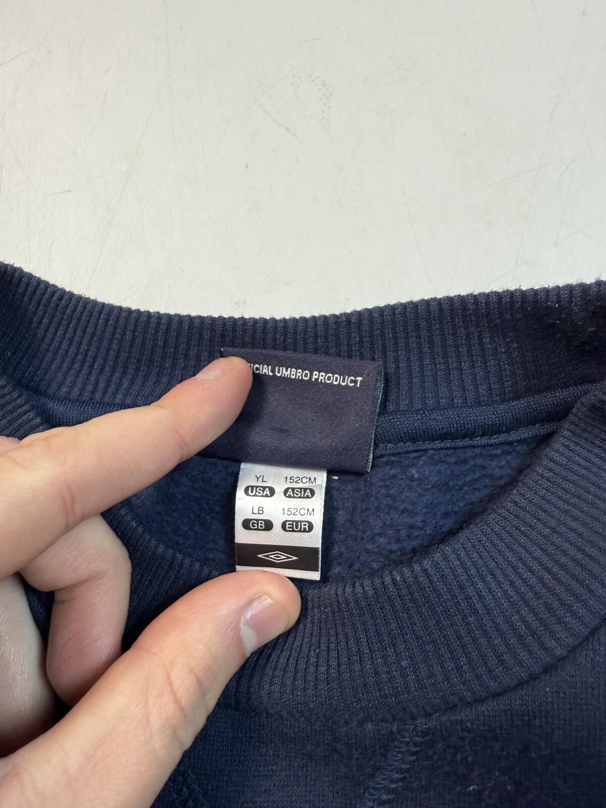 Vintage Y2K Umbro sweatshirt (YL)