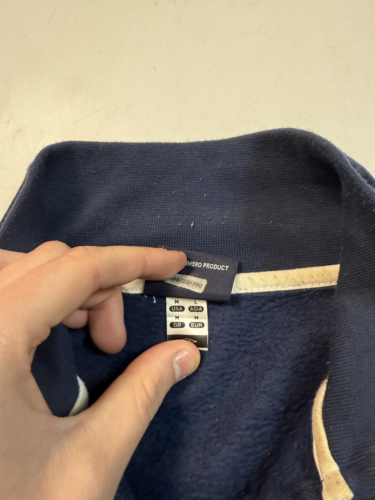 Vintage Y2K Umbro track top (M)