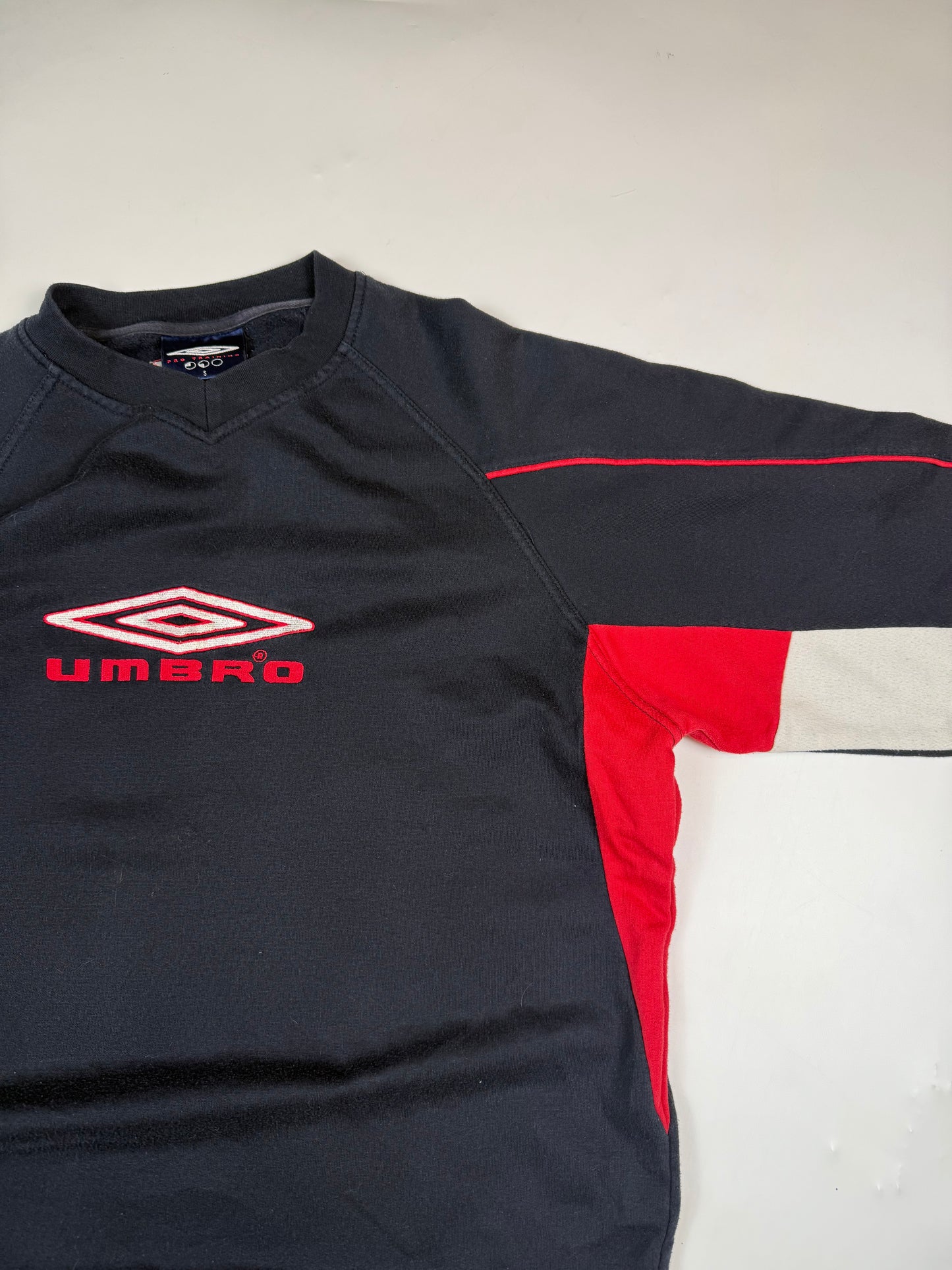 Vintage Umbro centre logo sweatshirt (S)