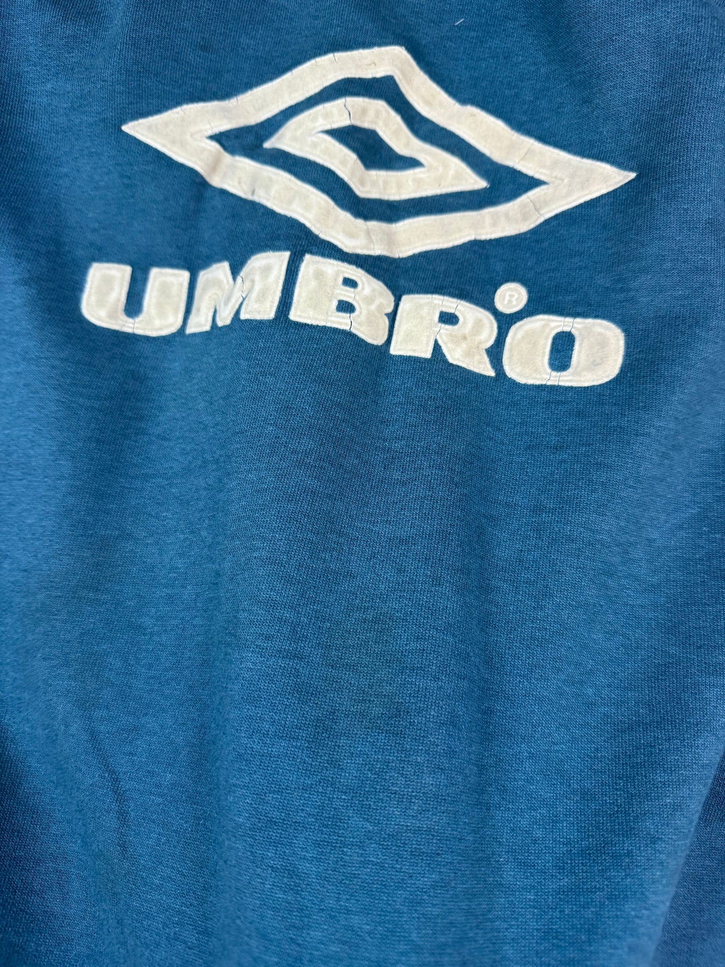 Vintage 90s Umbro centre logo sweatshirt (M)