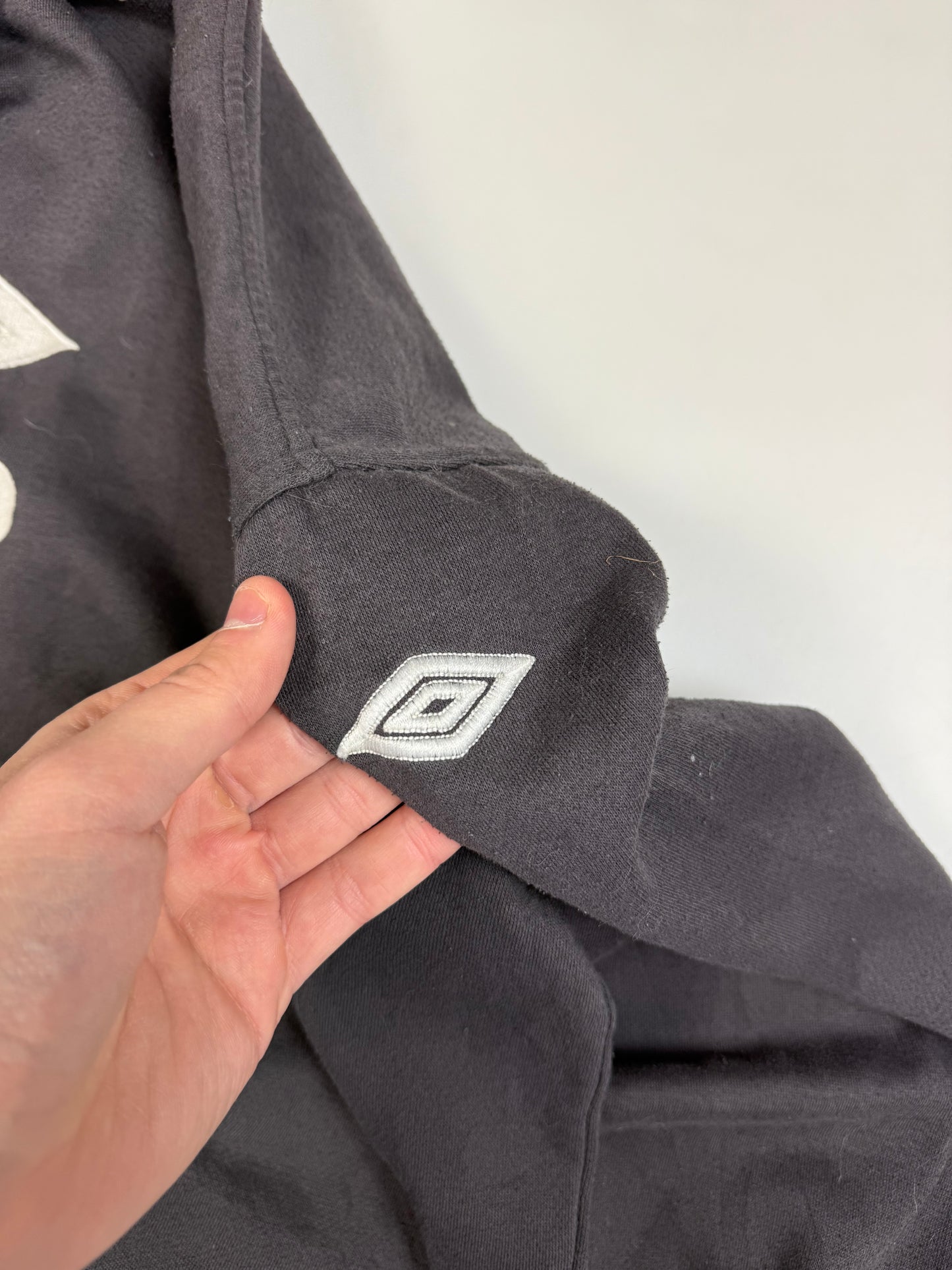 Vintage 90s Umbro centre logo sweatshirt (XL)