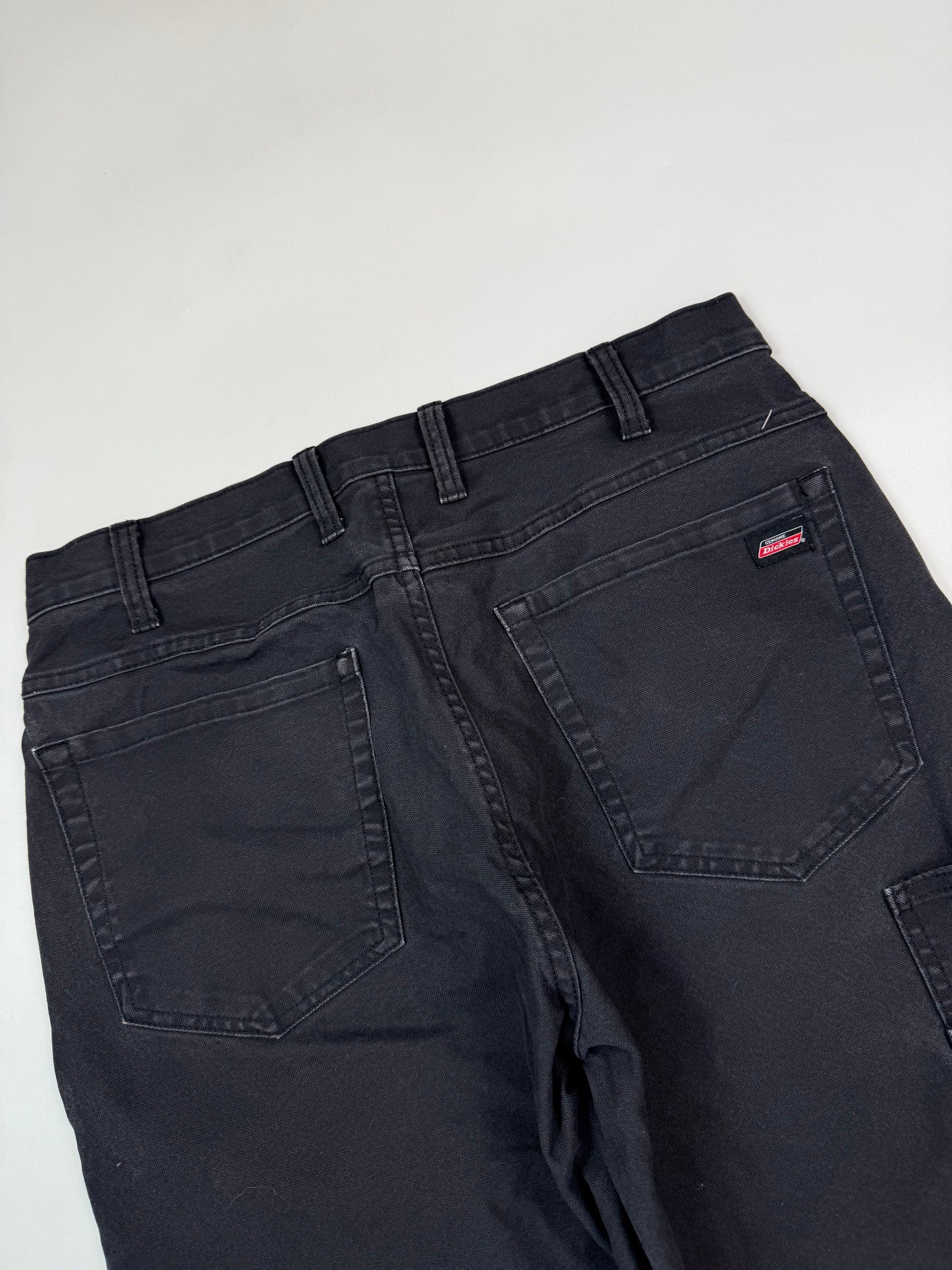 Dickies baggy carpenter shorts (W32)