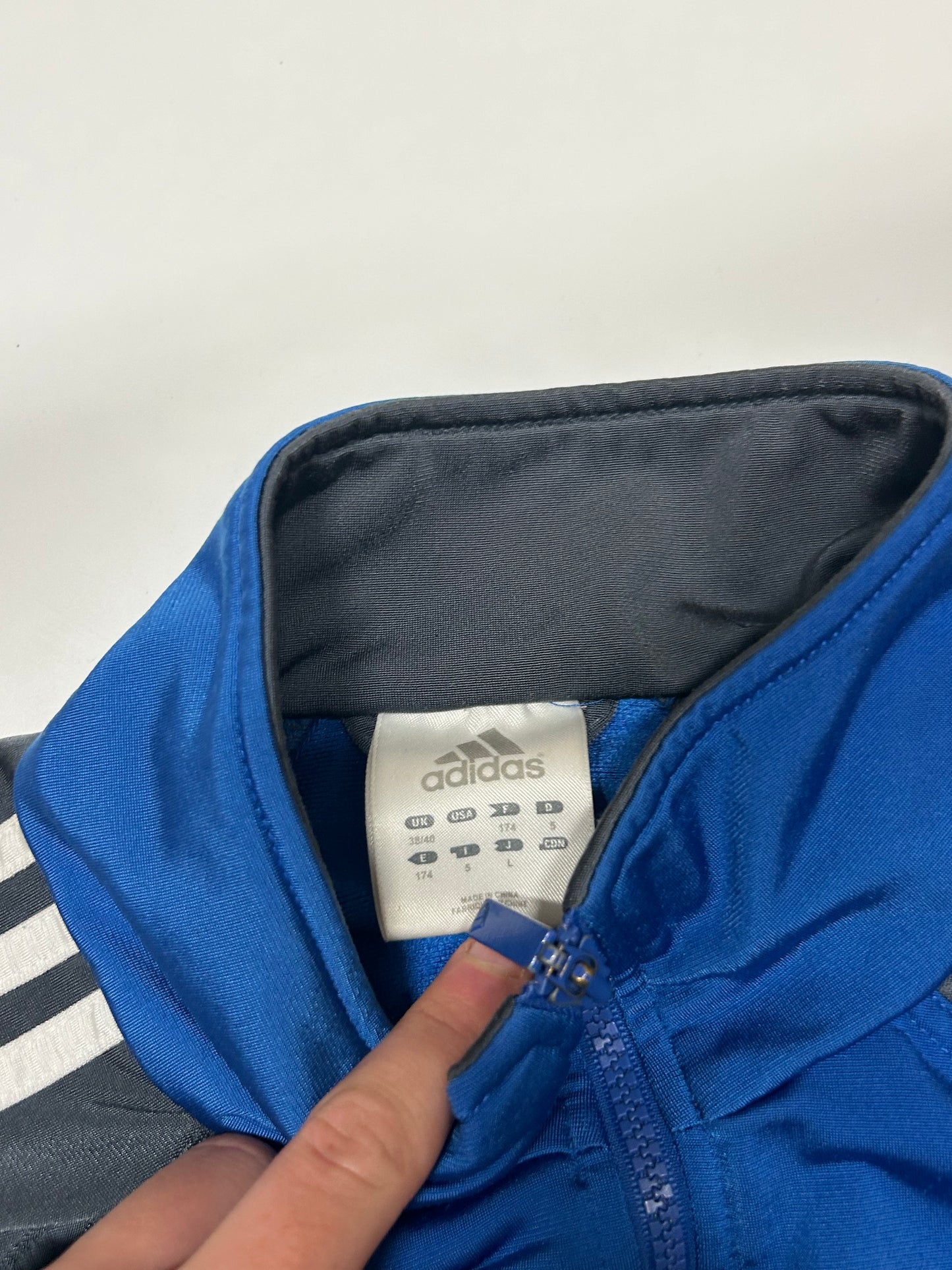 Vintage Adidas track jacket (M)
